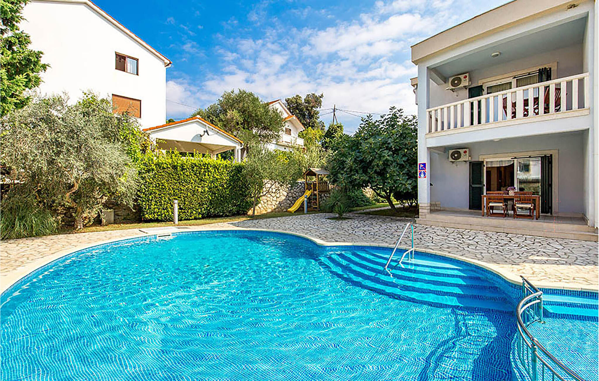 Vakantiehuis met zwembad in Rab-Kampor (Kroatië) voor 4 personen