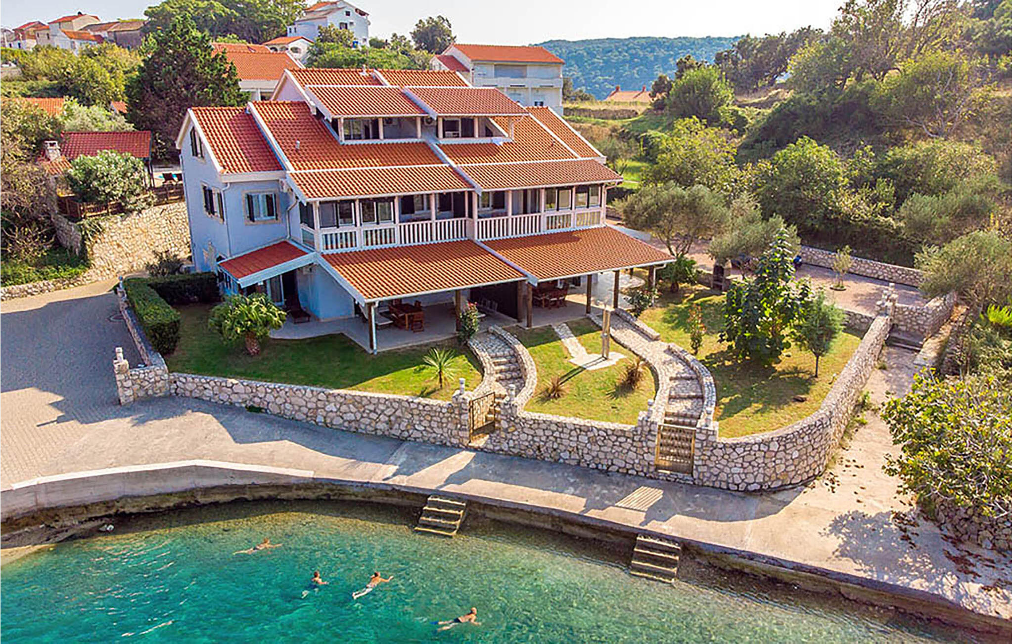 Vakantiehuis met zwembad in Rab-Kampor (Kroatië) voor 4 personen