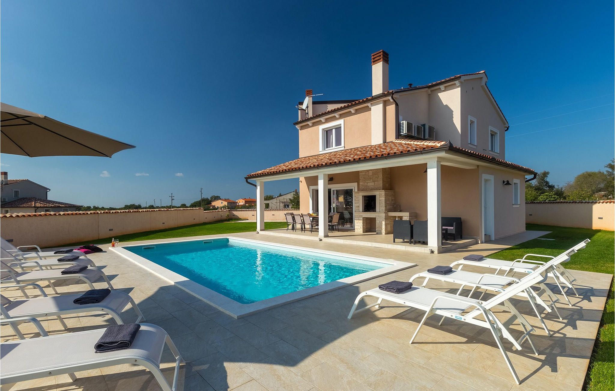 Vakantiehuis met privé zwembad in Pula-Marcana (Kroatië) voor 8 personen