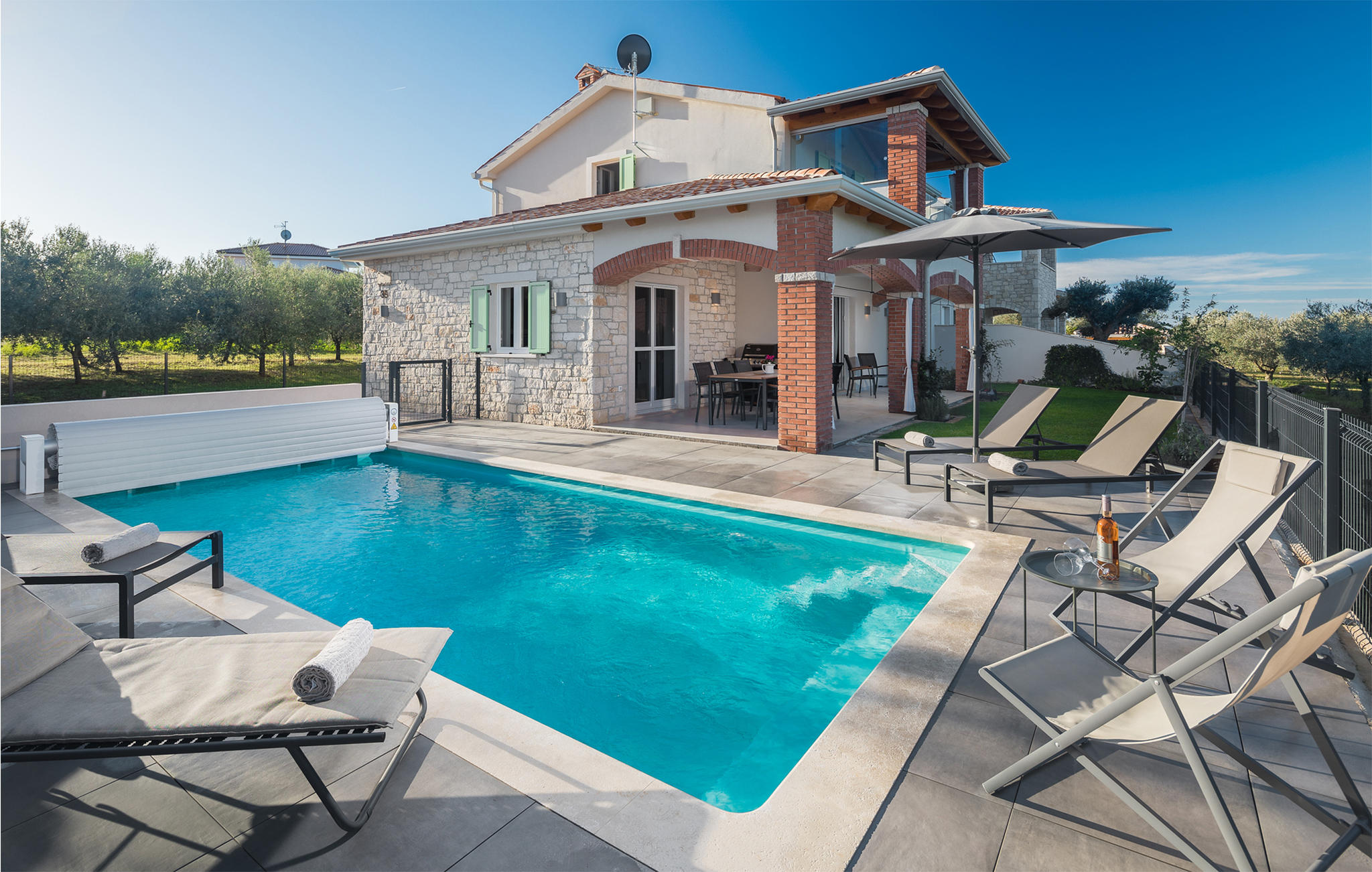 Vakantiehuis met privé zwembad in Novigrad - Buzinija (Kroatië) voor 6 personen