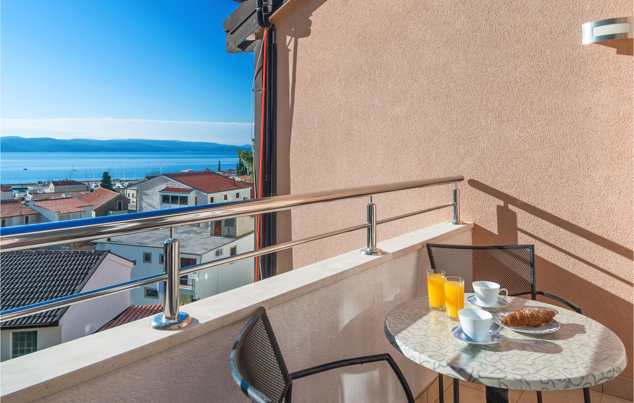 Vakantiehuis met privé zwembad in Makarska - Baska Voda (Kroatië) voor 2 personen