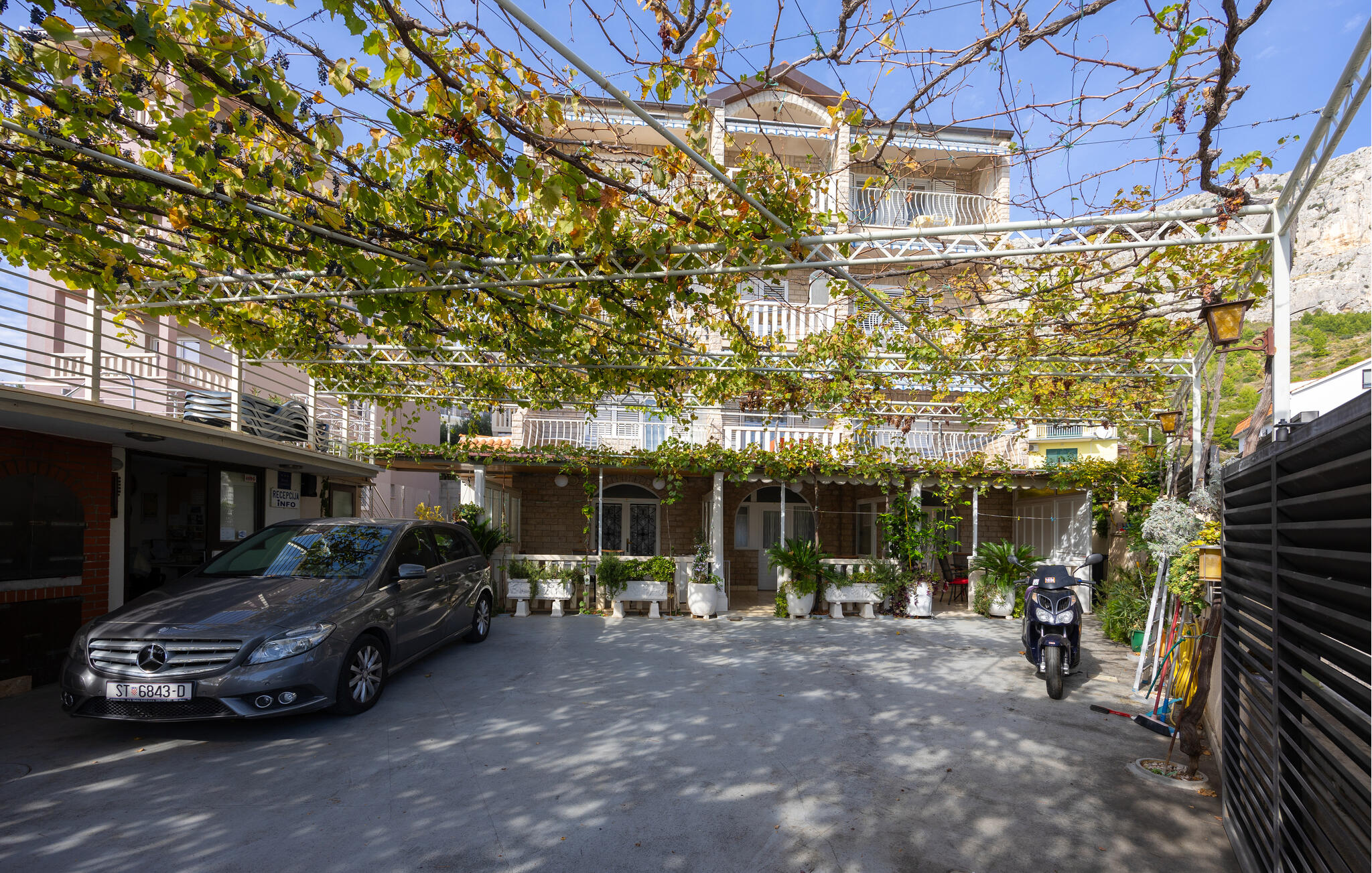 Vakantiehuis met zwembad in Omis (Kroatië) voor 4 personen