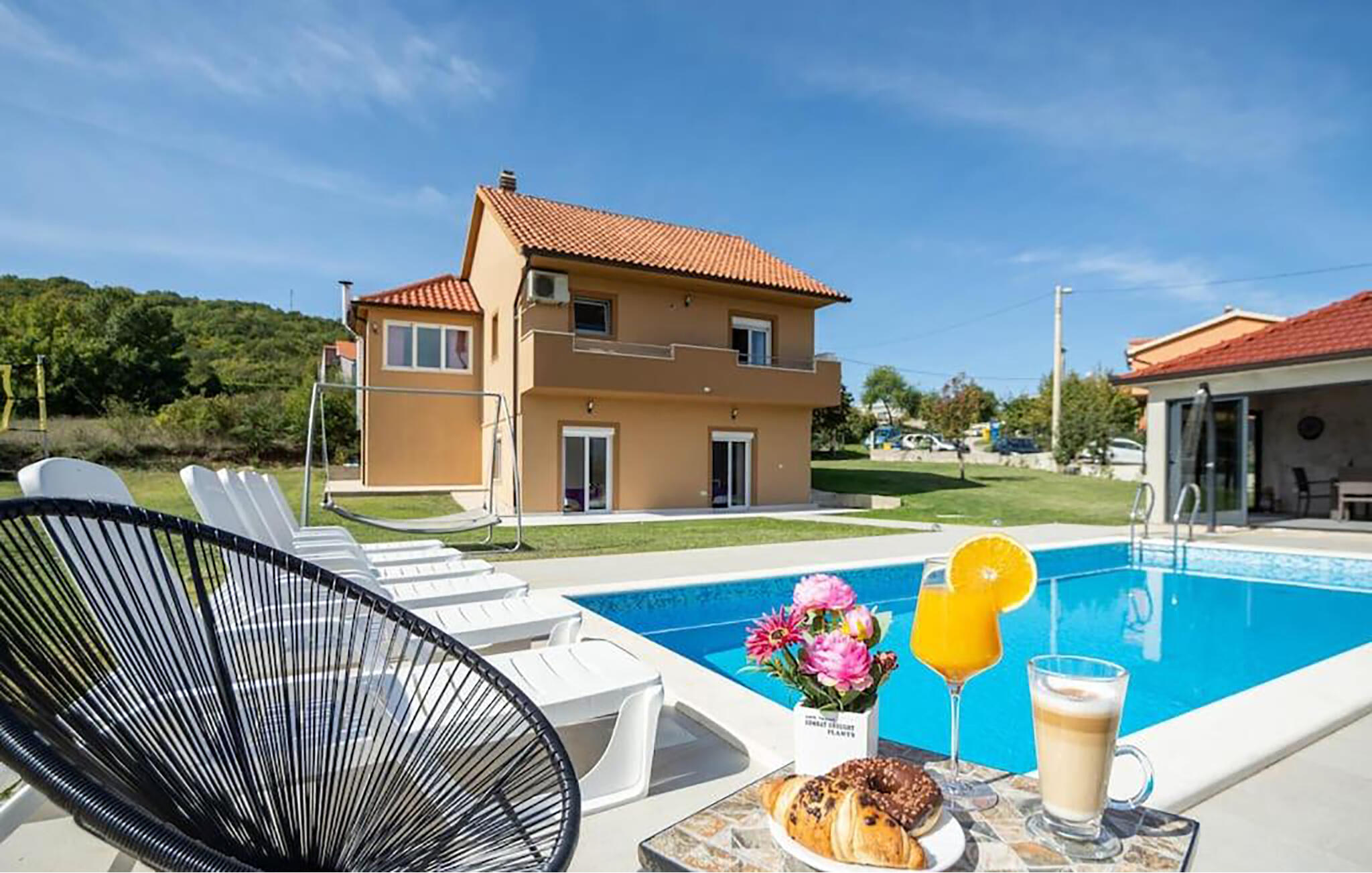 Vakantiehuis met privé zwembad in Split- Trilj (Kroatië) voor 8 personen