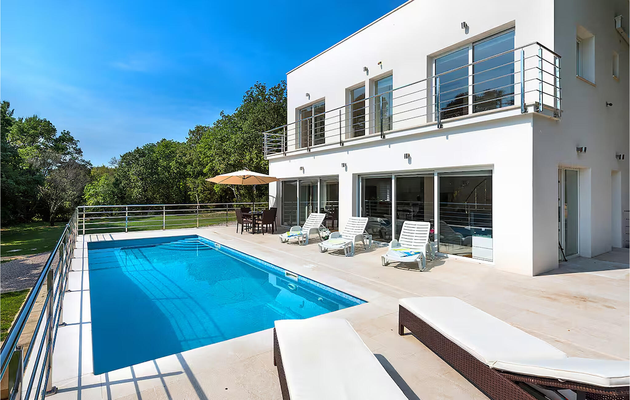 Vakantiehuis met privé zwembad in Sibenik-Cetina (Kroatië) voor 8 personen