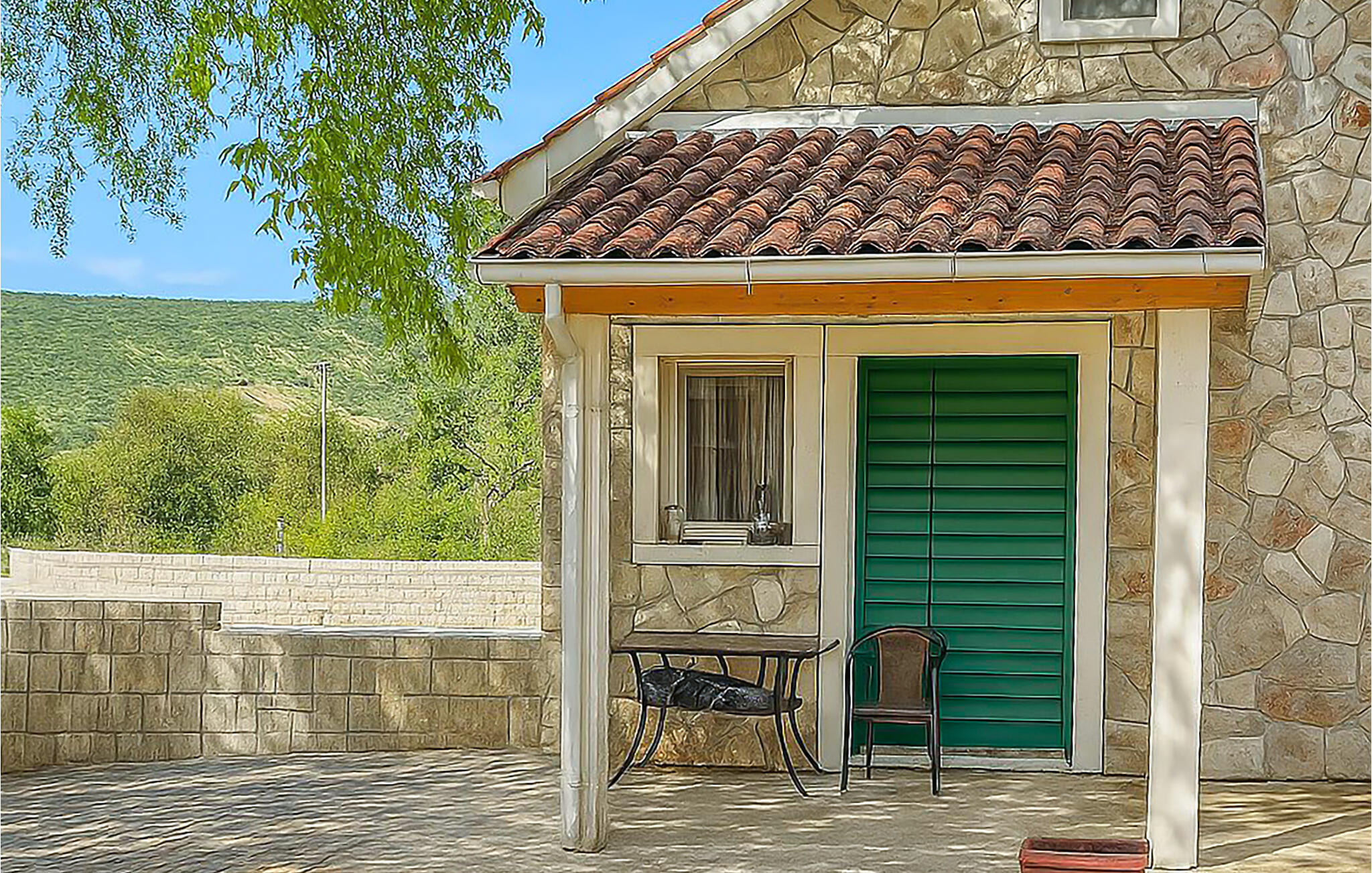 Ferienhaus mit umzäuntem Garten in Primosten-Krusevo (Kroatië) und 2 Hunde erlaubt