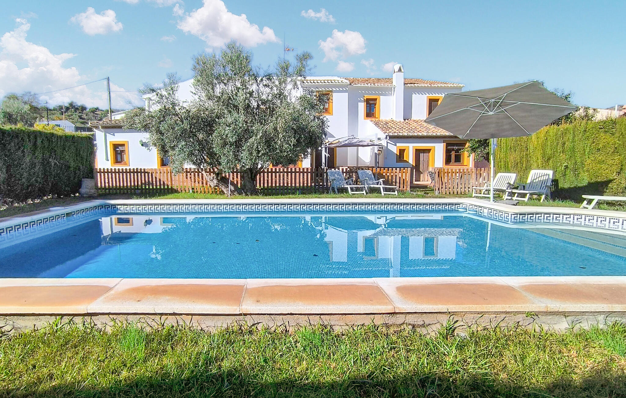 Vakantiehuis met privé zwembad in Almedinilla (Spanje) voor 17 personen