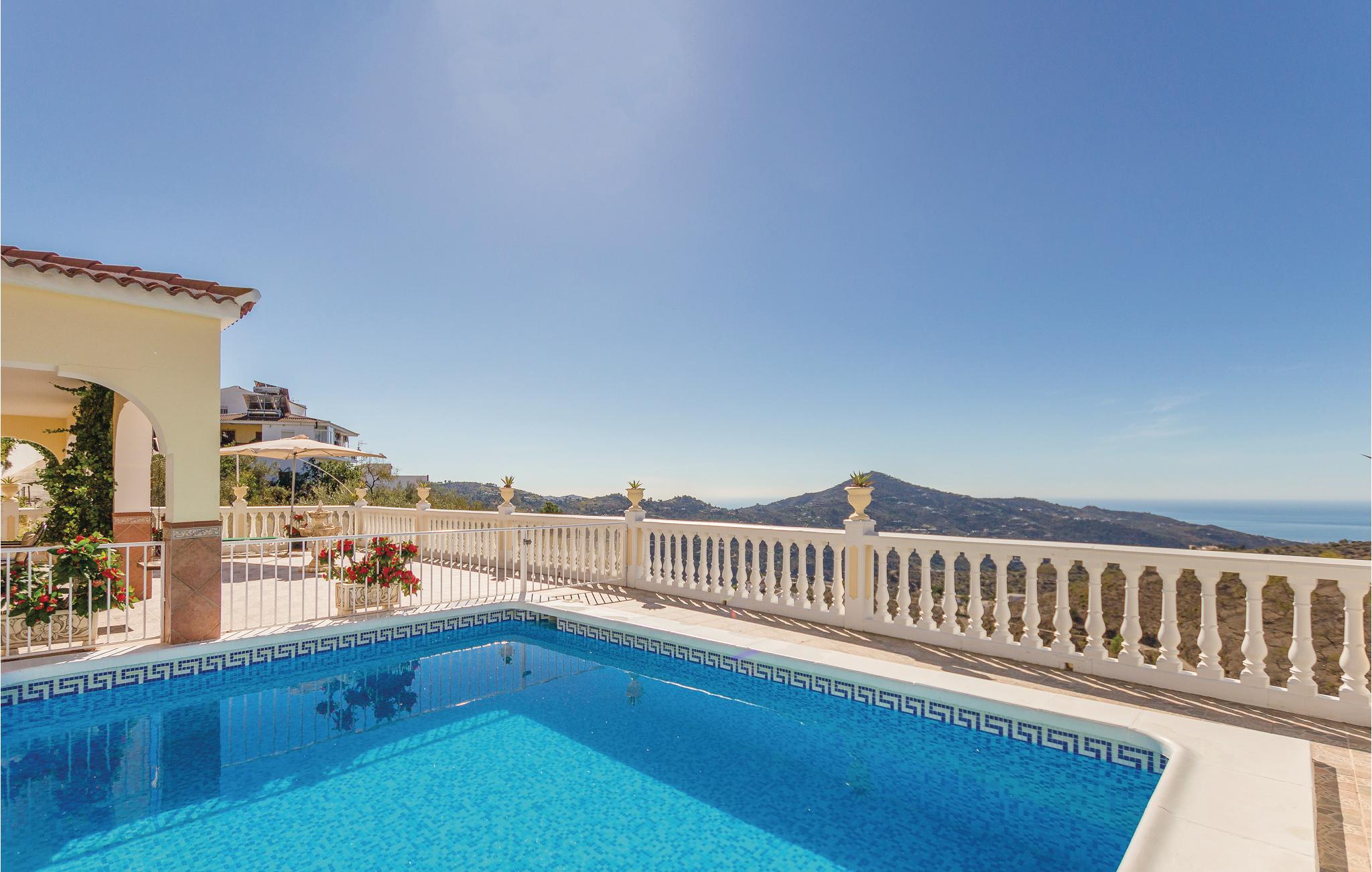 Vakantiehuis met privé zwembad in Corumbela (Spanje) voor 6 personen