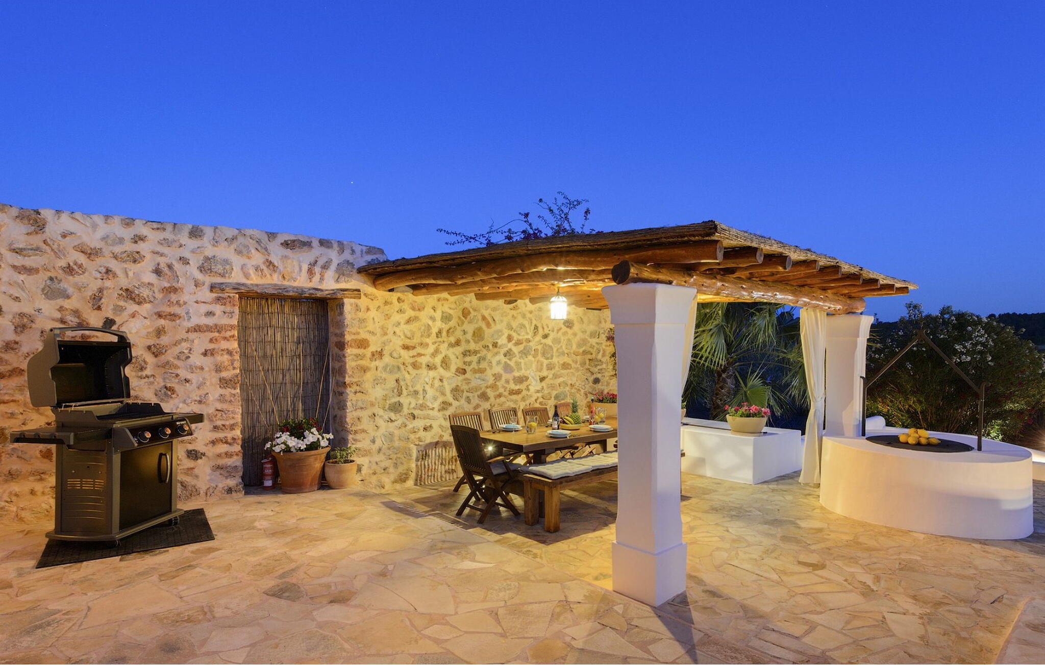 Vakantiehuis met privé zwembad in VILLA FINCA MAGO-  Santa Gertrudis (Spanje) voor 9 personen