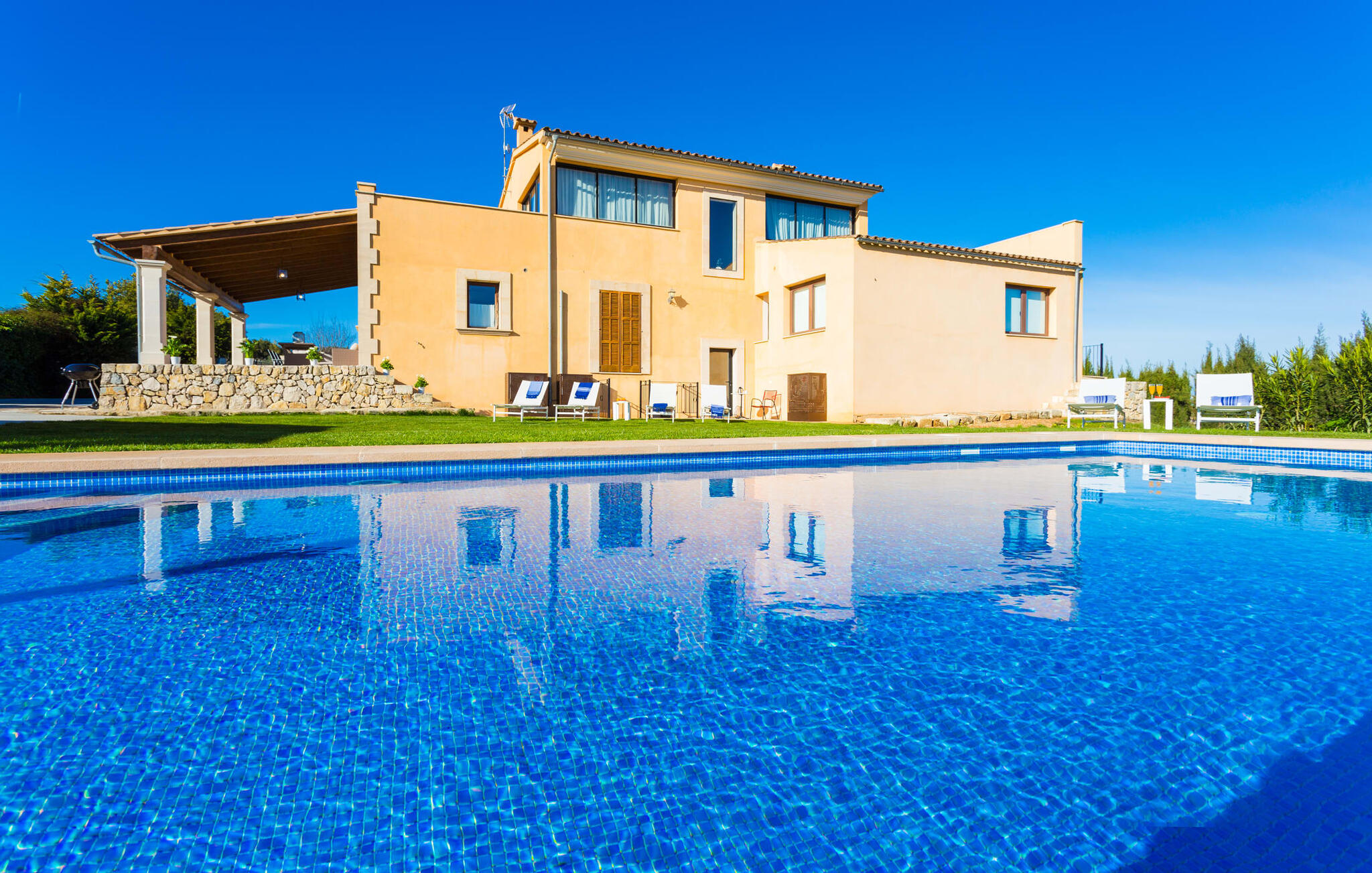 Vakantiehuis met privé zwembad in Llum-  Manacor (Spanje) voor 8 personen