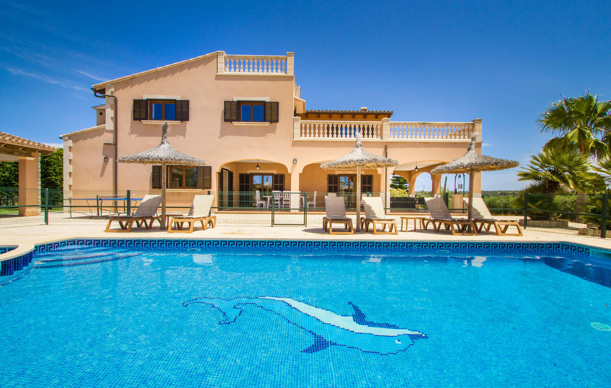 Vakantiehuis met privé zwembad in S%$&Hort den Julia-  Ses Salines (Spanje) voor 10 personen