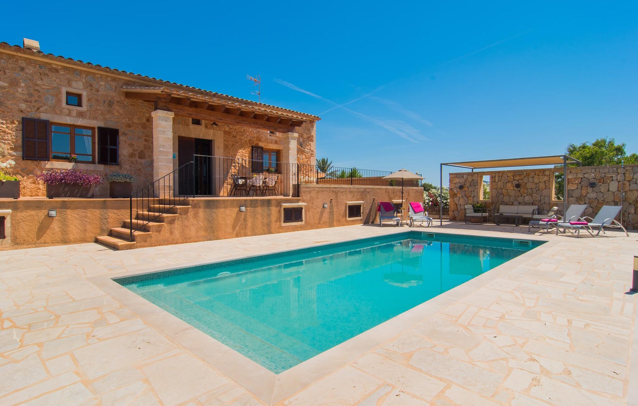 Vakantiehuis met privé zwembad in Na Banya-  Sant Llorenc (Spanje) voor 4 personen