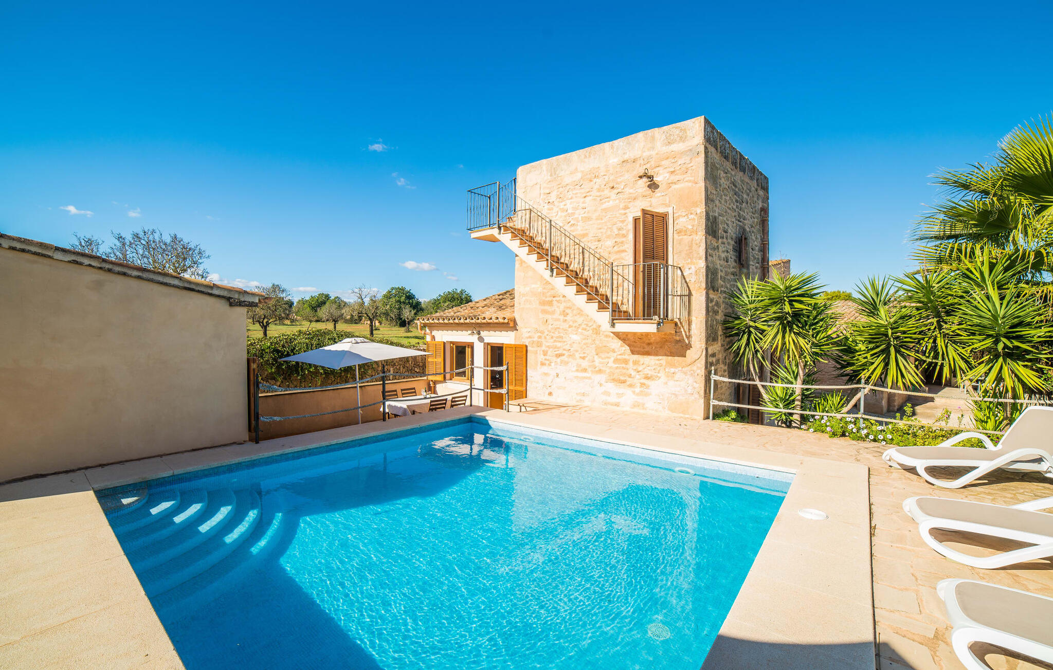 Vakantiehuis met privé zwembad in Es Moli de na Sebastiana-  Ses Salines (Spanje) voor 4 personen