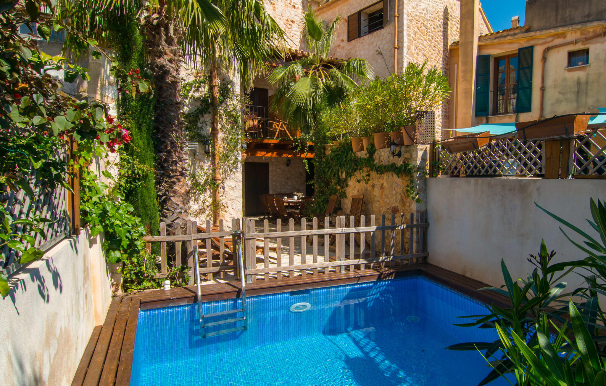 Vakantiehuis met privé zwembad in La Casa de los Espejos-  Capdepera (Spanje) voor 12 personen