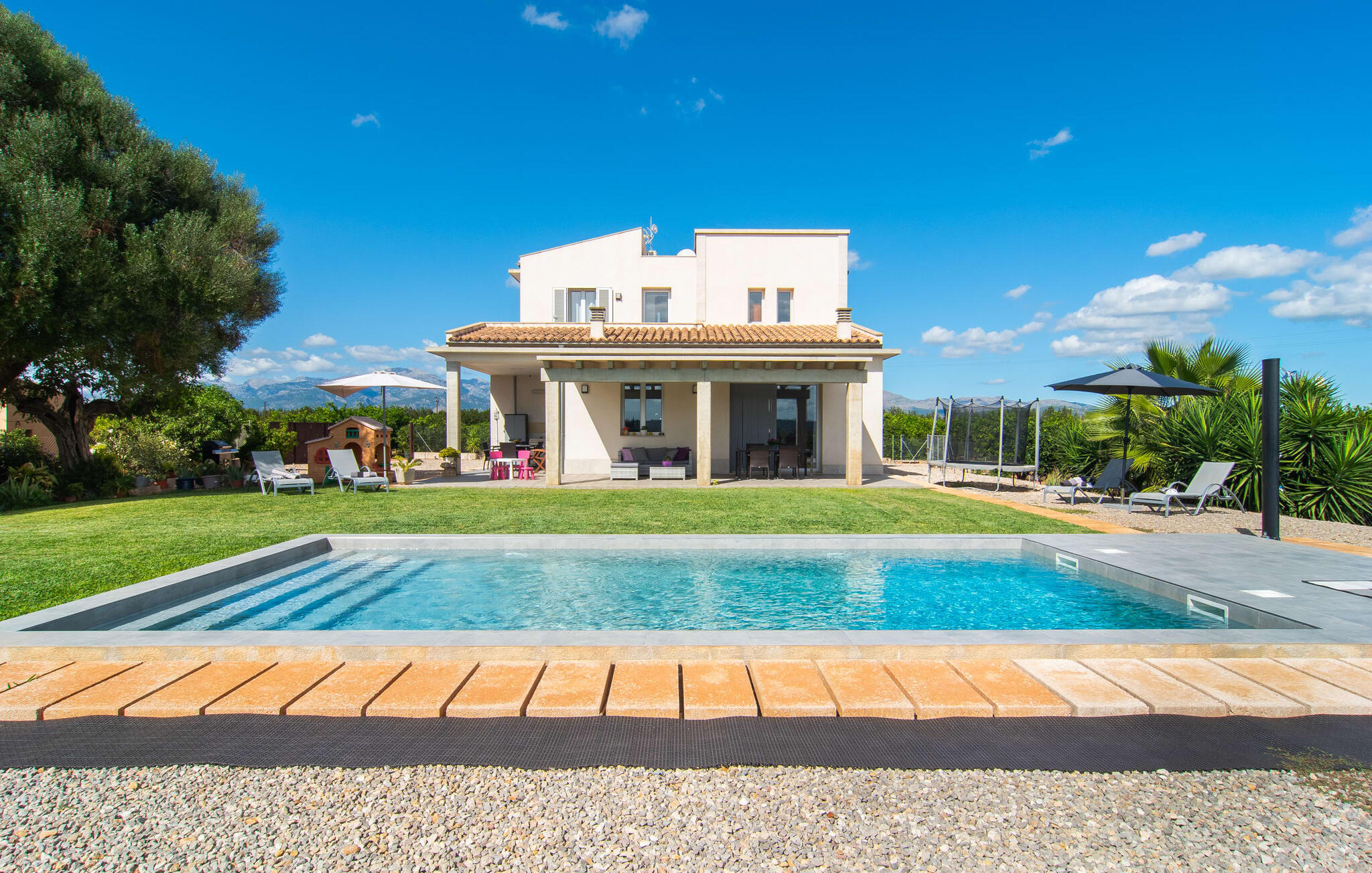 Vakantiehuis met privé zwembad in Albaimar-  Llubi (Spanje) voor 6 personen