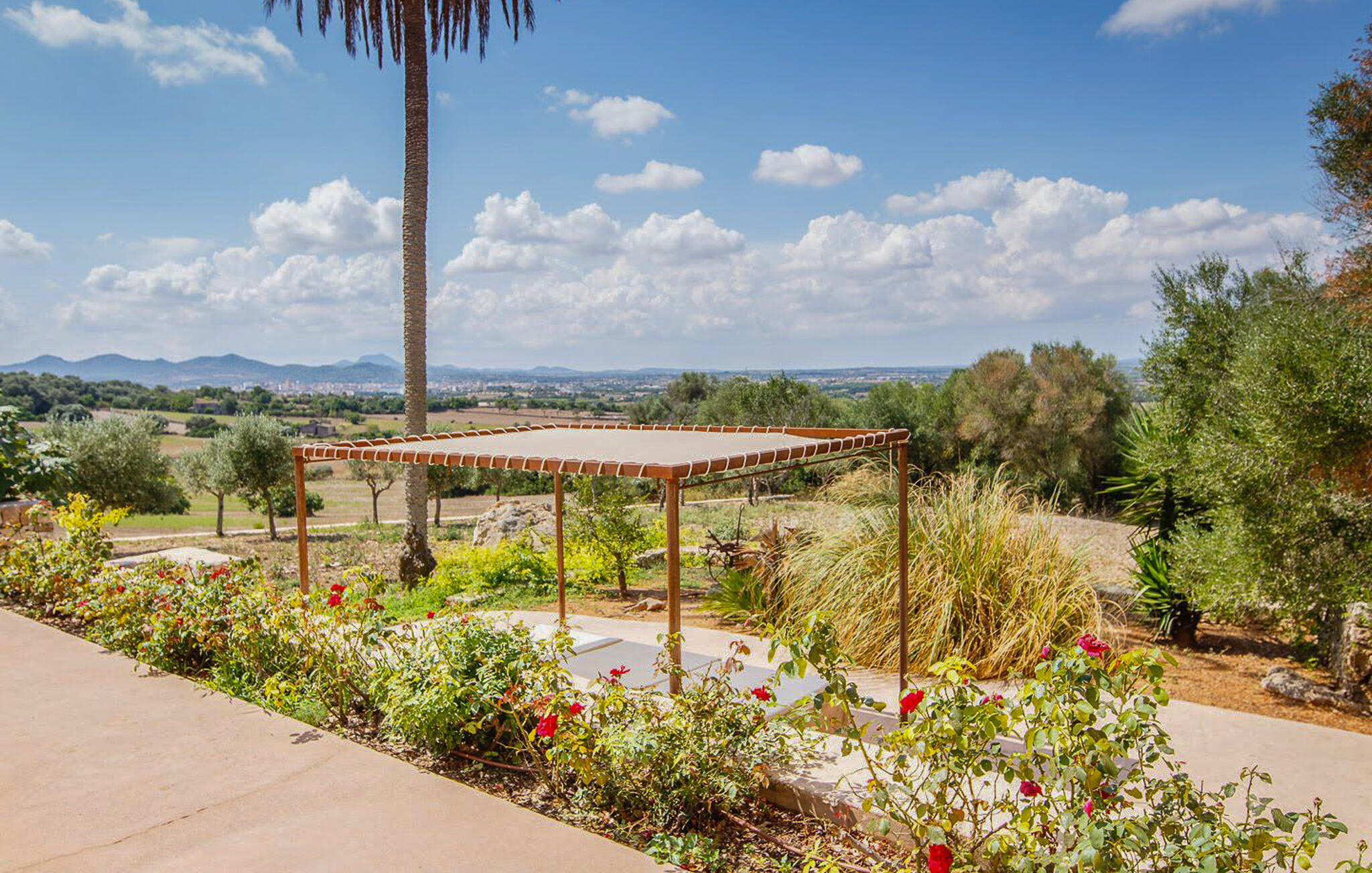 Vakantiehuis met omheinde tuin in Manacor (Spanje) 1 hond is welkom
