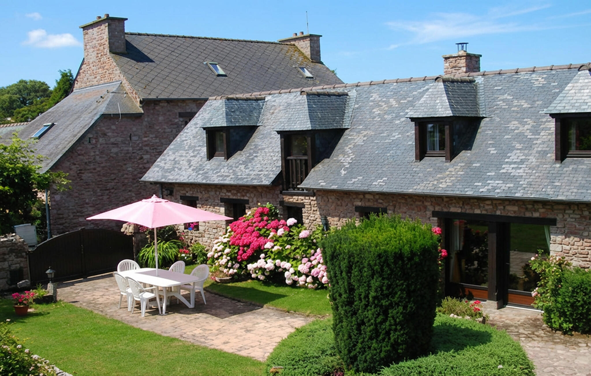 Vakantiehuis met omheinde tuin in Pléhédel (Frankrijk) 2 honden zijn welkom