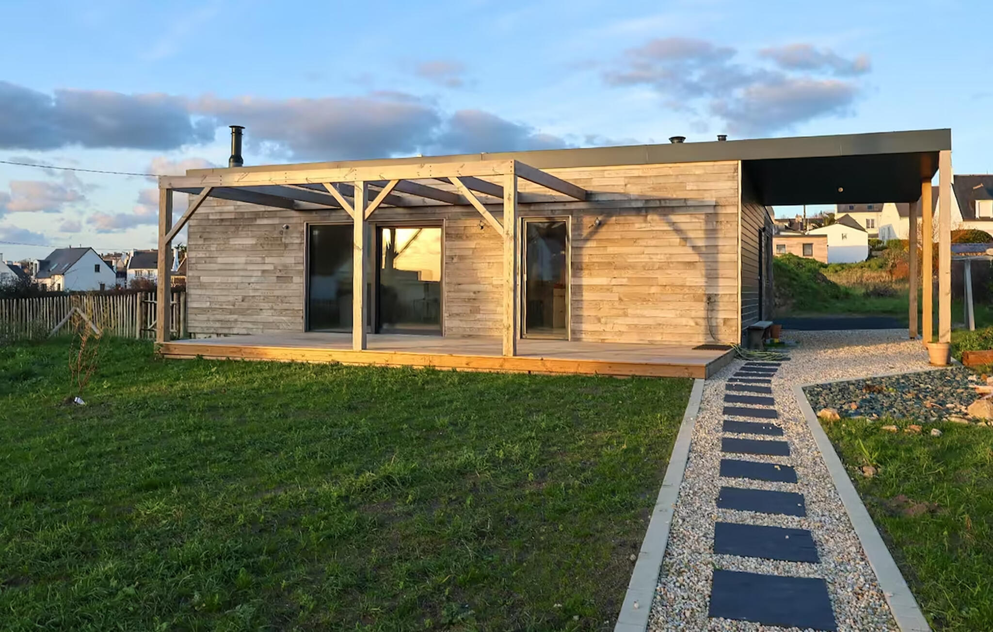 Ferienhaus mit umzäuntem Garten in Plouhinec (Frankreich) und 1 Hund erlaubt