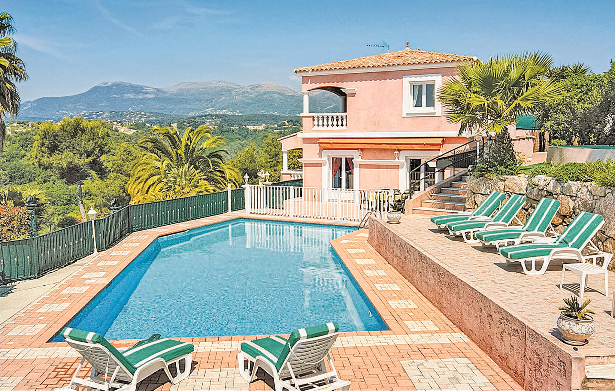 Vakantiehuis met privé zwembad in Cagnes-sur-Mer (Frankrijk) voor 6 personen