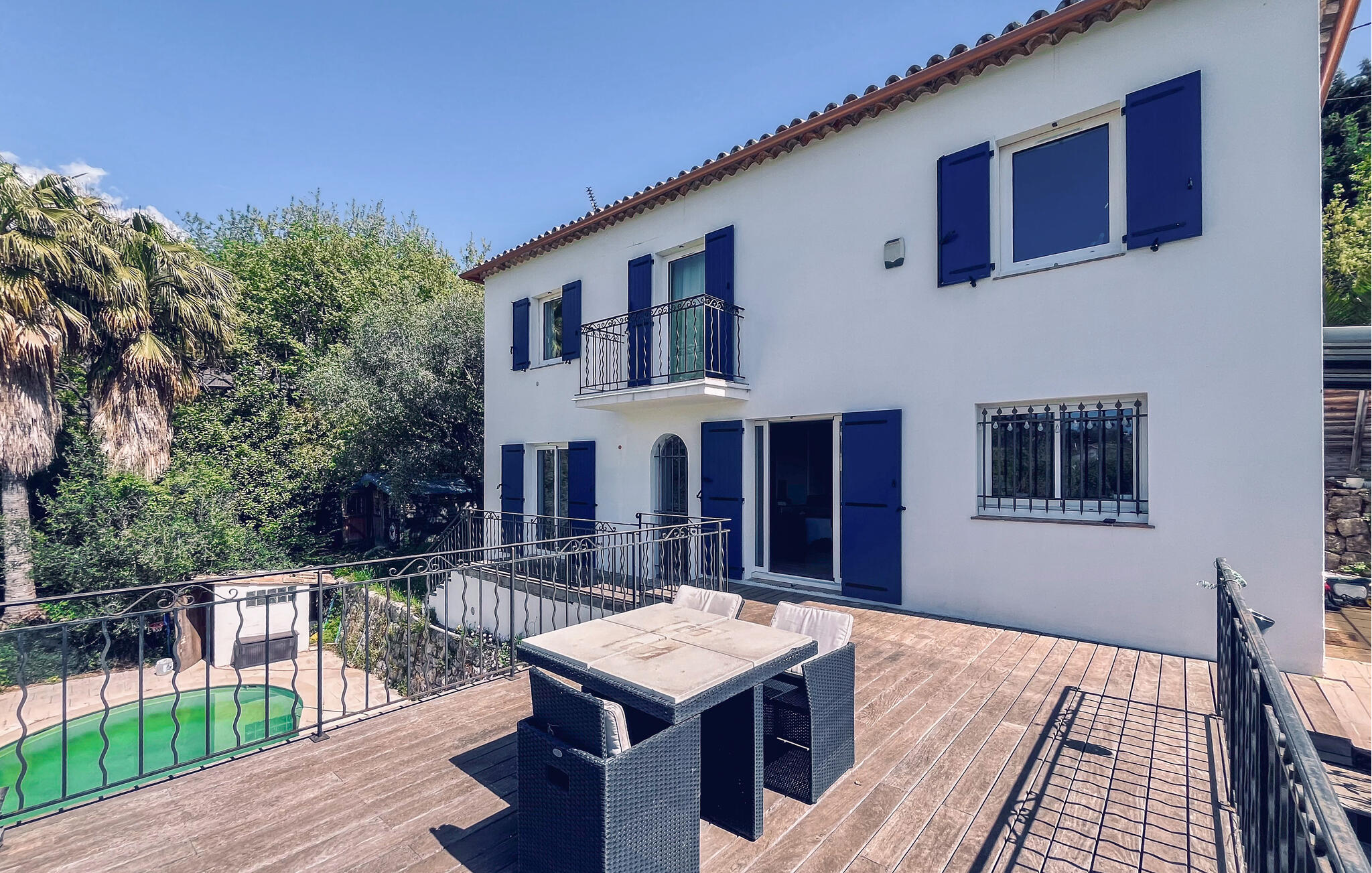 Vakantiehuis met omheinde tuin in Chateauneuf-Grasse (Frankrijk) 1 hond is welkom