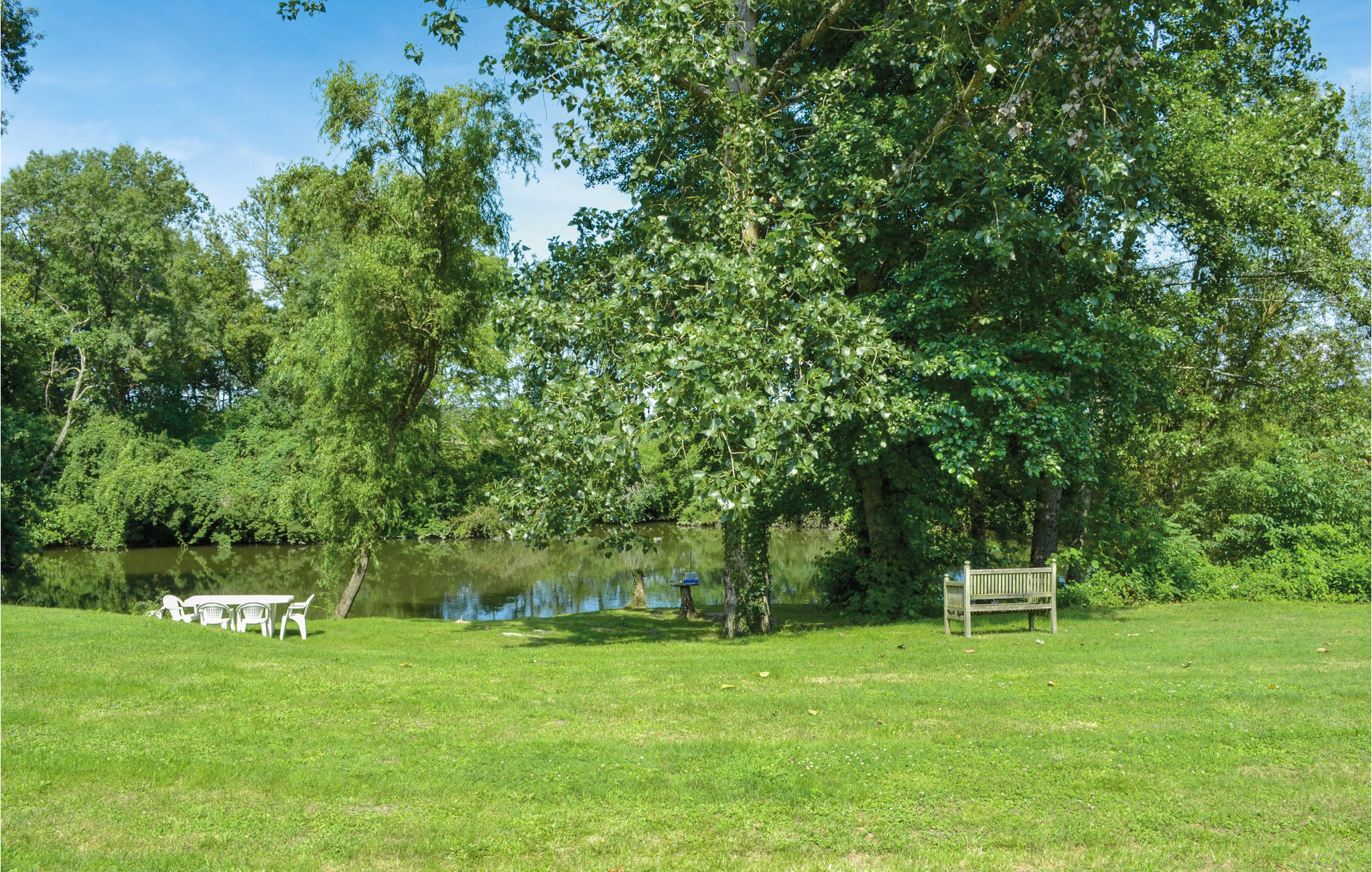 Vakantiehuis met zwembad in La Barde (Frankrijk) voor 6 personen