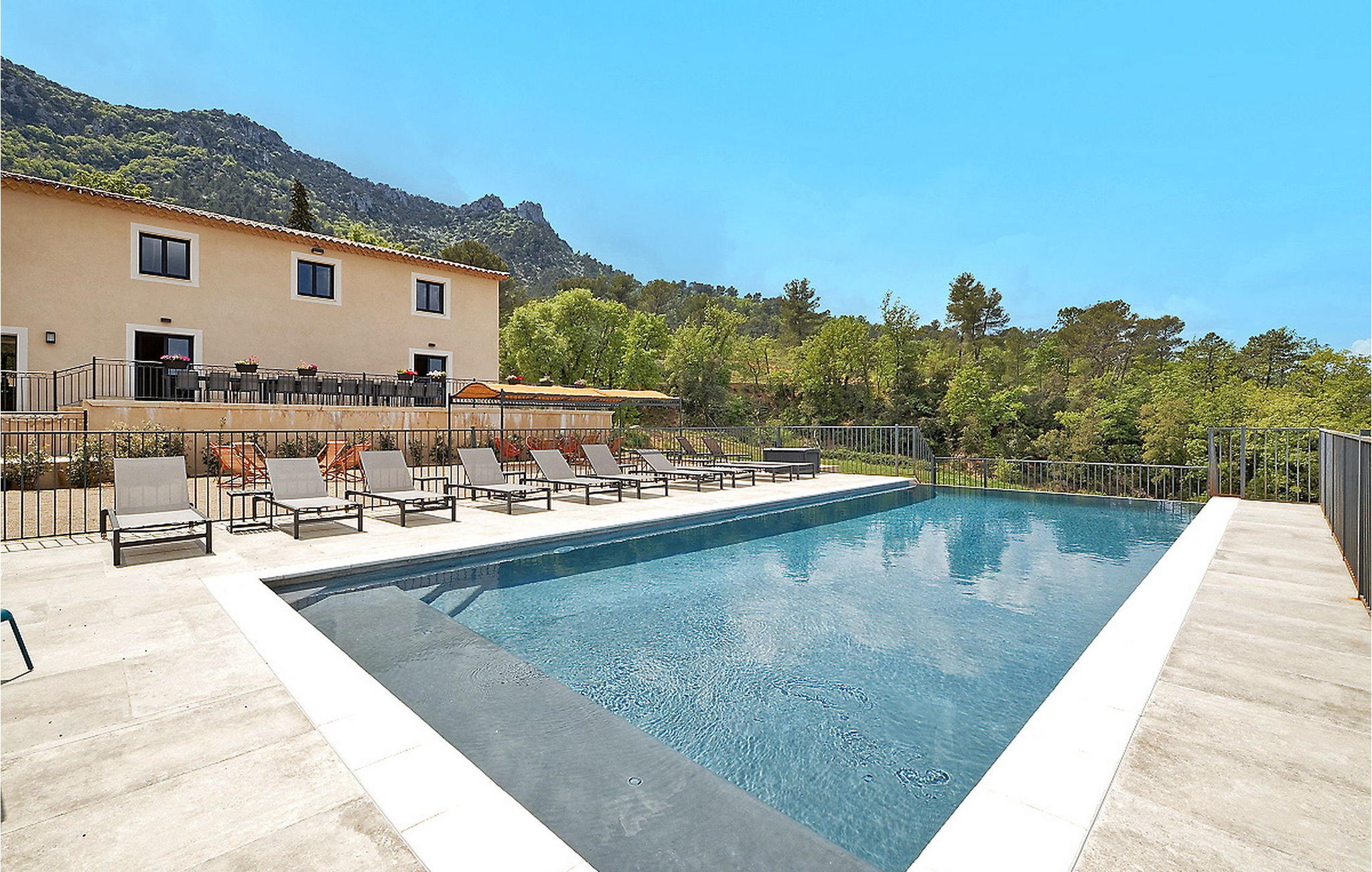 Vakantiehuis in La Celle (Frankrijk) 1 hond is welkom