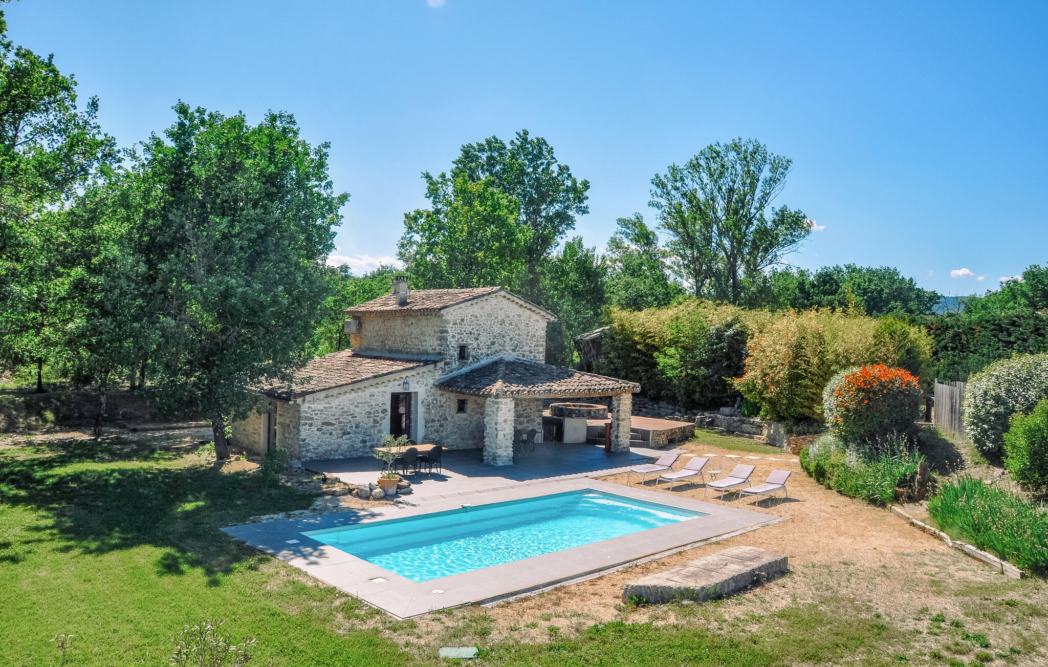 Vakantiehuis met privé zwembad in Saint Sauveur de Cruzières (Frankrijk) voor 4 personen