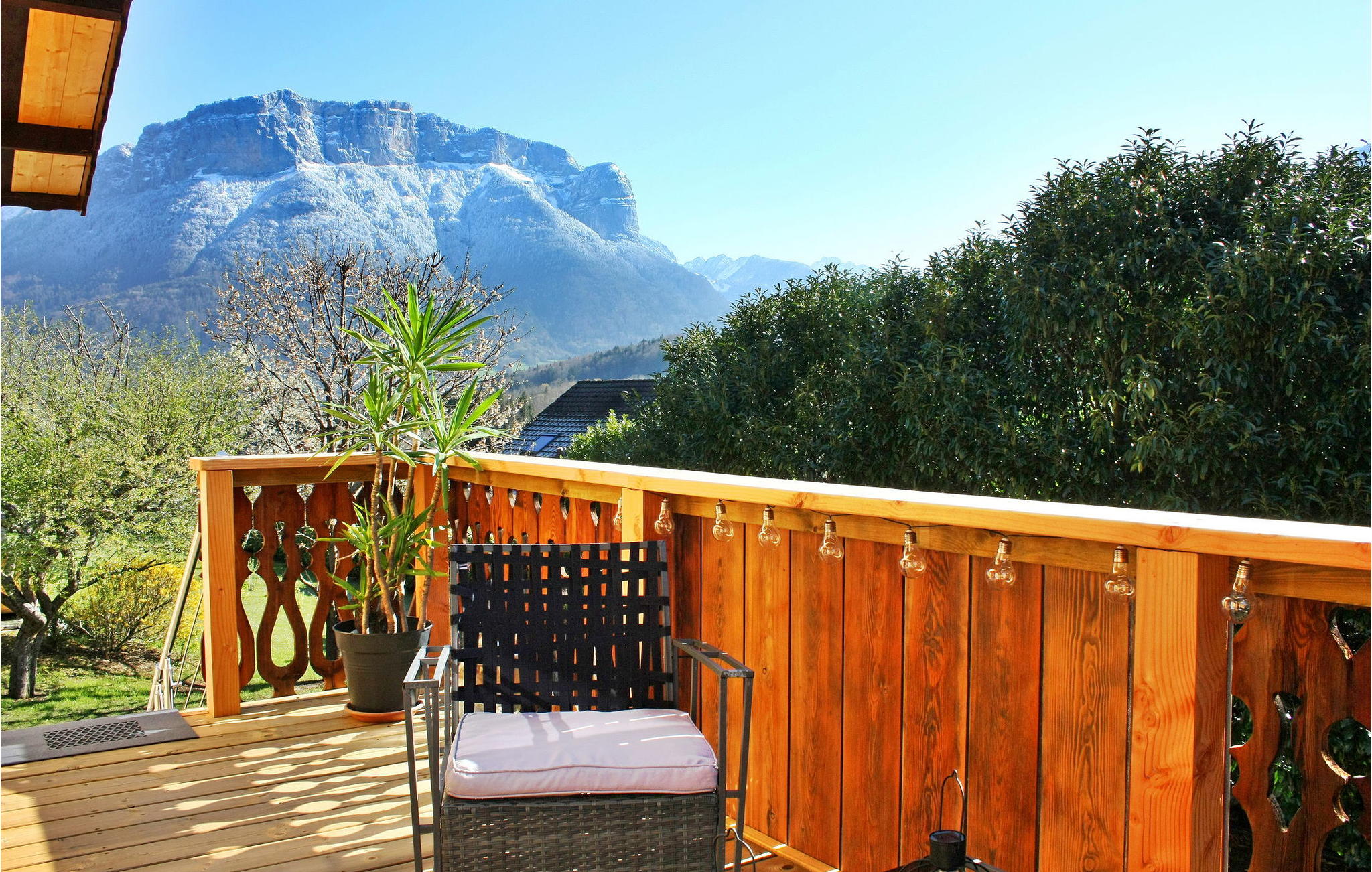 Vakantiehuis in Menthon Saint-Bernard (Frankrijk) 3 honden zijn welkom