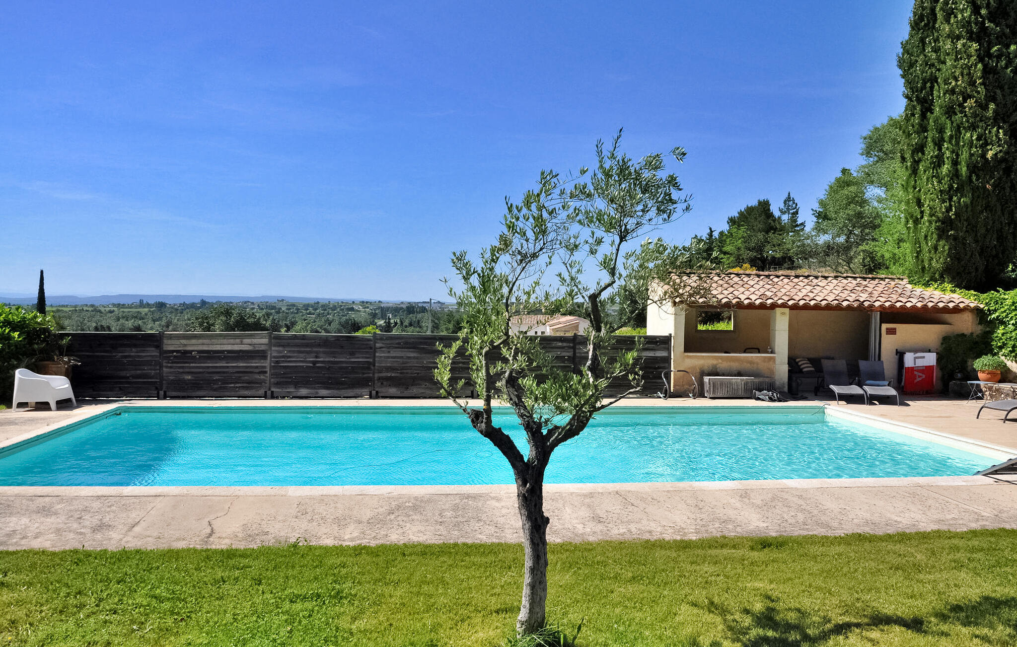 Vakantiehuis in Saint Roman De Malegarde (Frankrijk) 1 hond is welkom