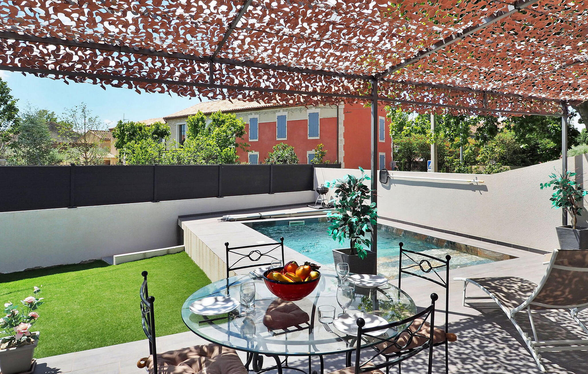 Vakantiehuis met privé zwembad in Maillane (Frankrijk) voor 6 personen