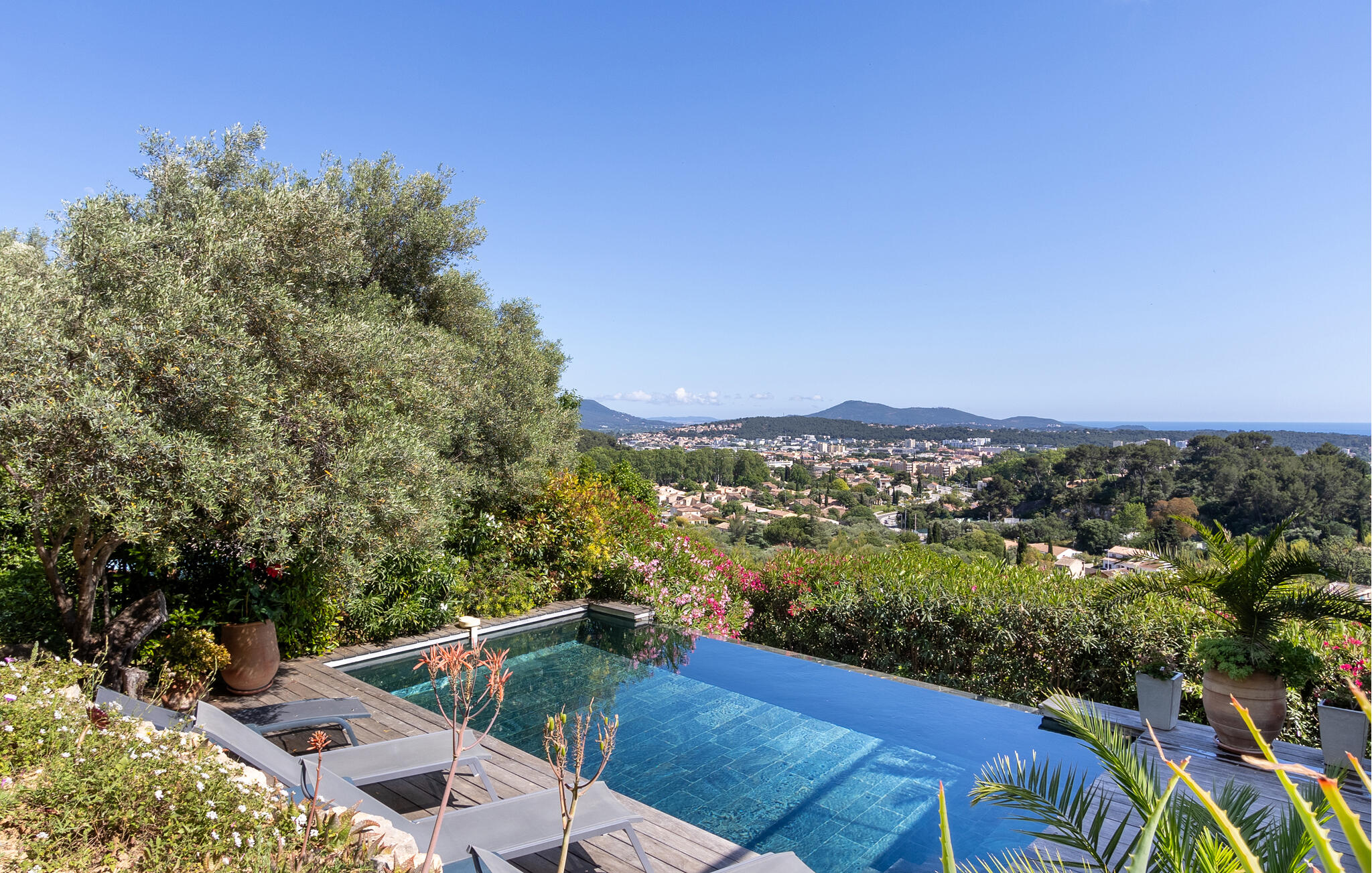 Vakantiehuis met privé zwembad in La Valette du Var (Frankrijk) voor 6 personen