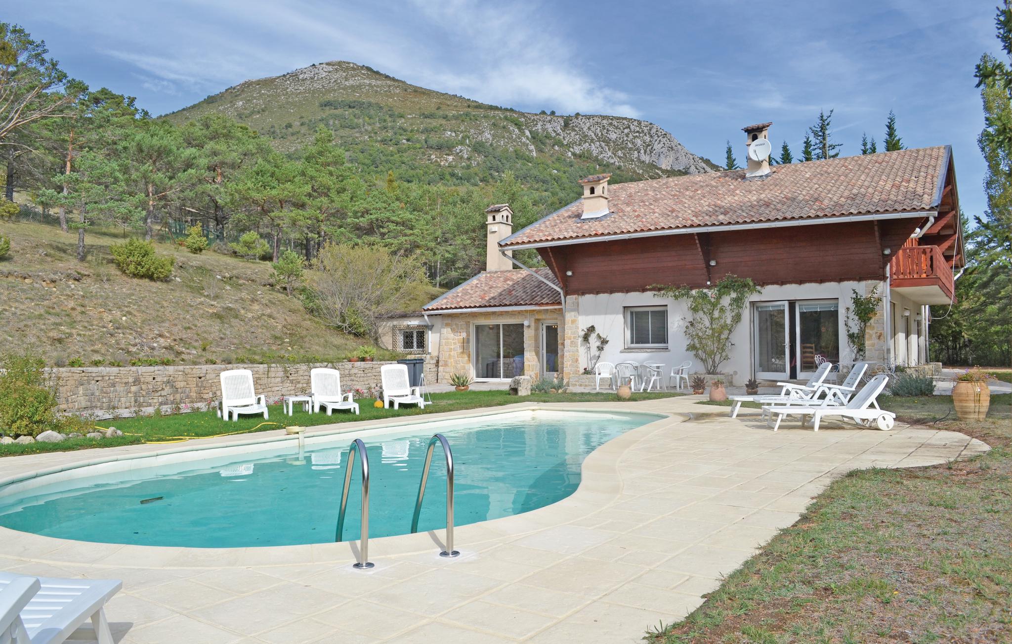 Vakantiehuis met privé zwembad in La Bastide (Frankrijk) voor 10 personen