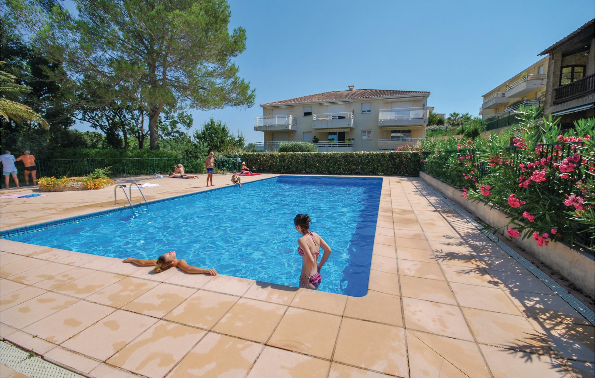 Vakantiehuis met zwembad in Saint Raphael (Frankrijk) voor 4 personen