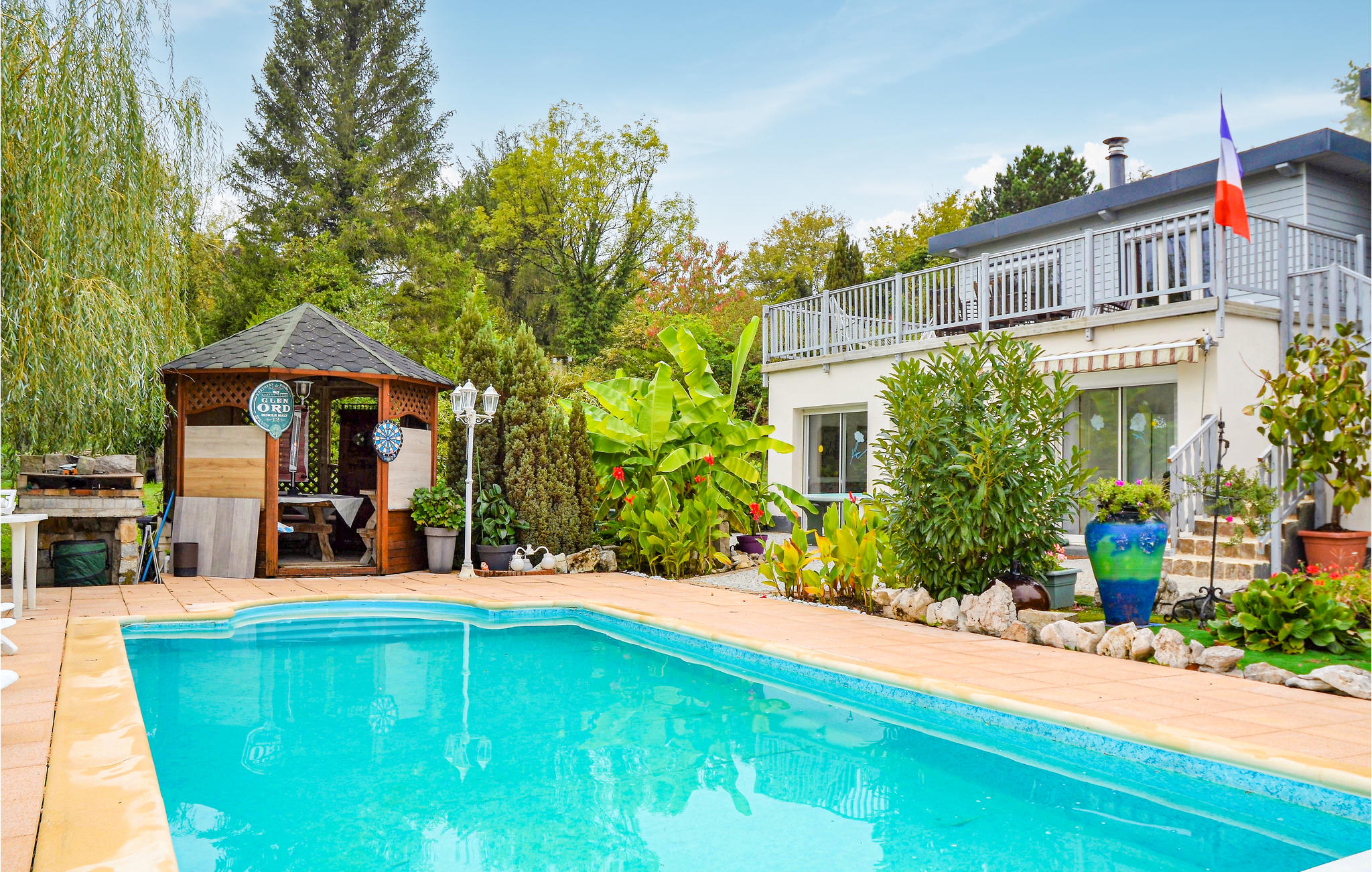 Vakantiehuis met zwembad in Chambornay-Lès-Pin (Frankrijk) voor 6 personen