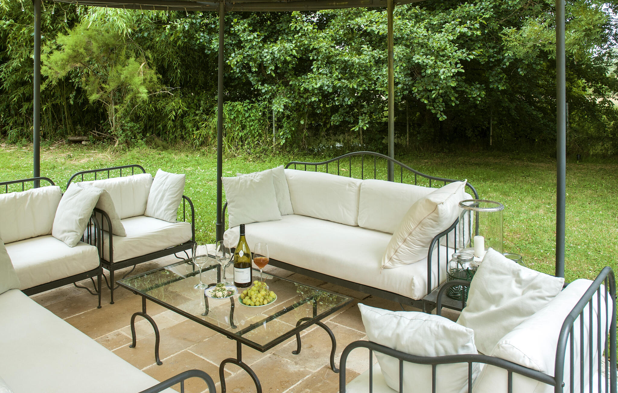 Vakantiehuis met privé zwembad in Château de Villemenant (Frankrijk) voor 15 personen