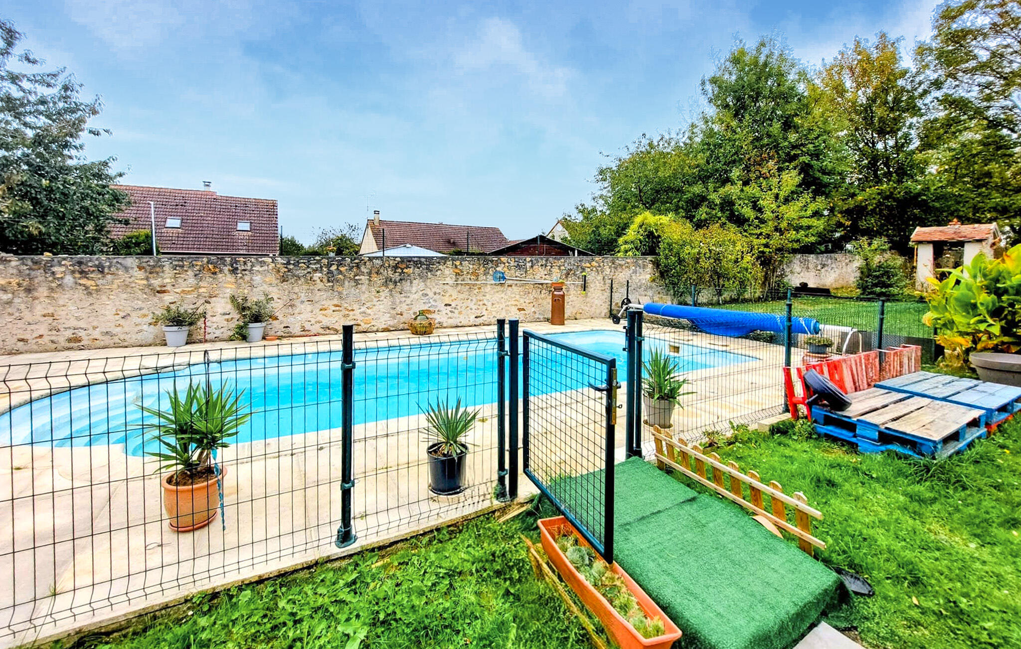 Vakantiehuis met zwembad in COULOMMIERS (Frankrijk) voor 4 personen