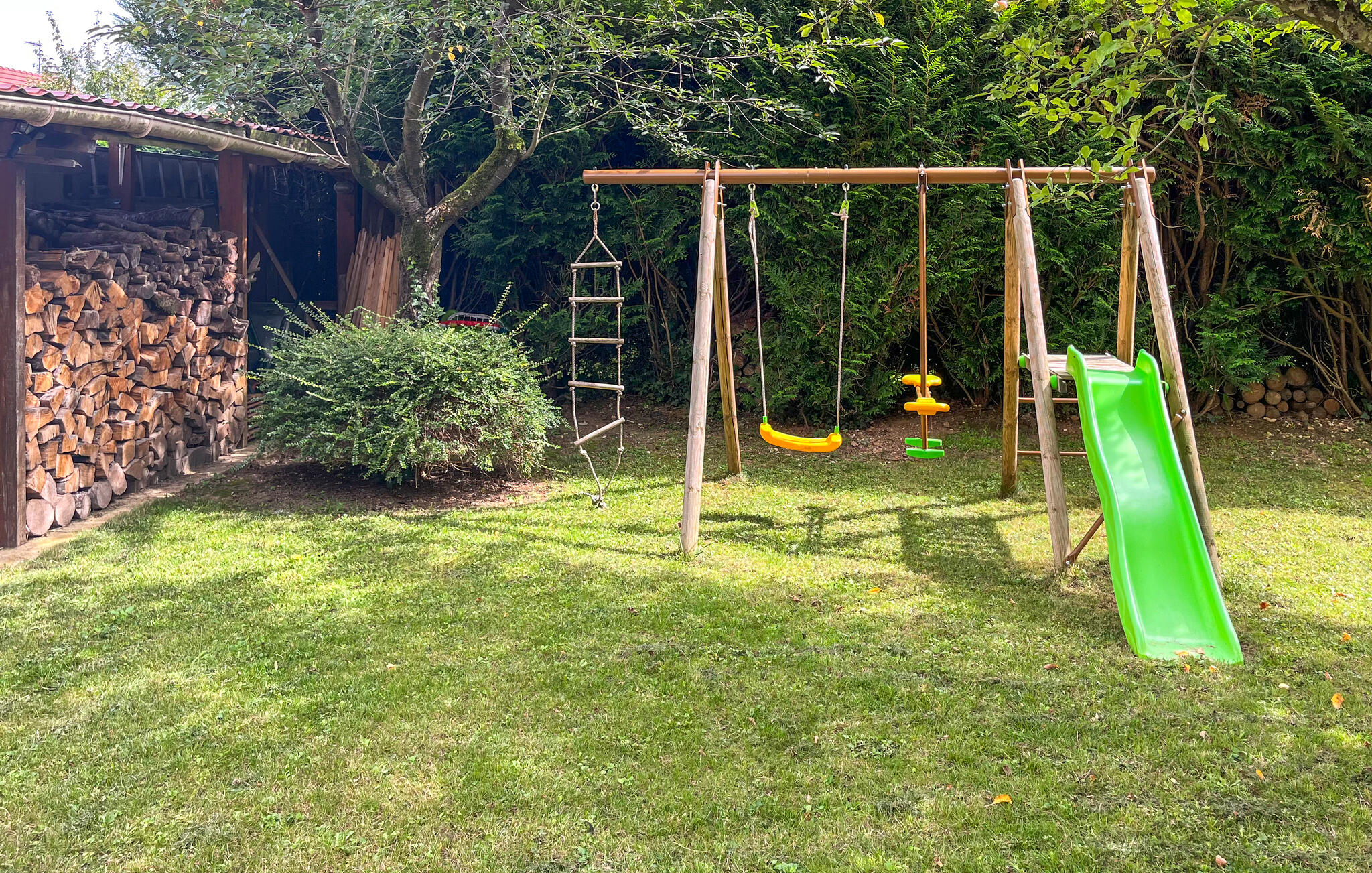 Ferienhaus mit umzäuntem Garten in ROISSY-EN-FRANCE (Frankrijk) und 2 Hunde erlaubt