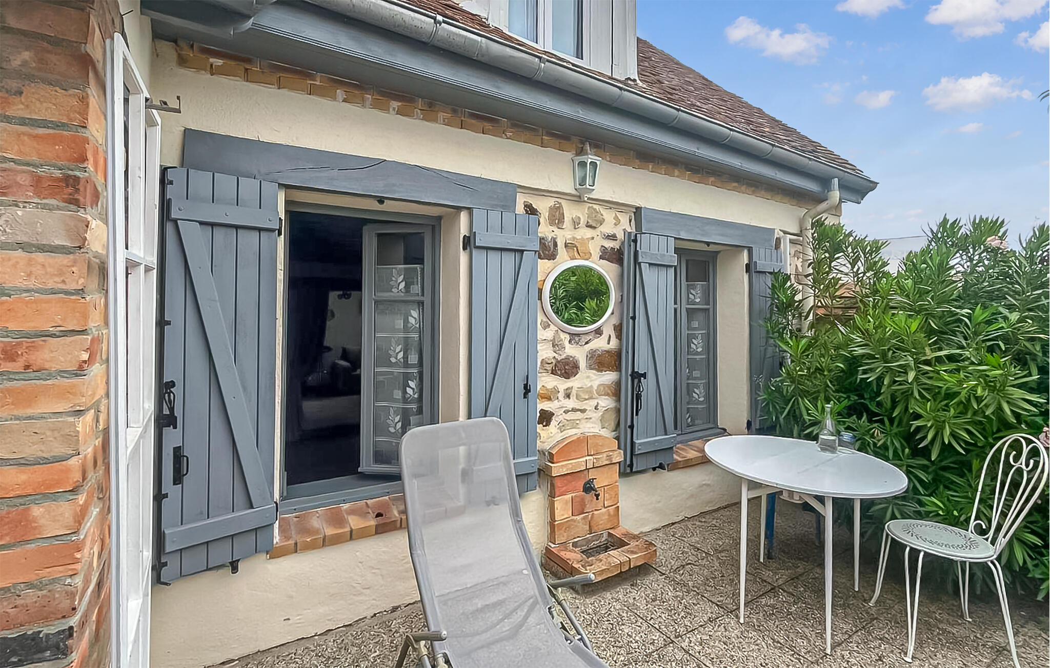 Ferienhaus in La Brosse-Montceaux (Frankreich) und 1 Hund erlaubt
