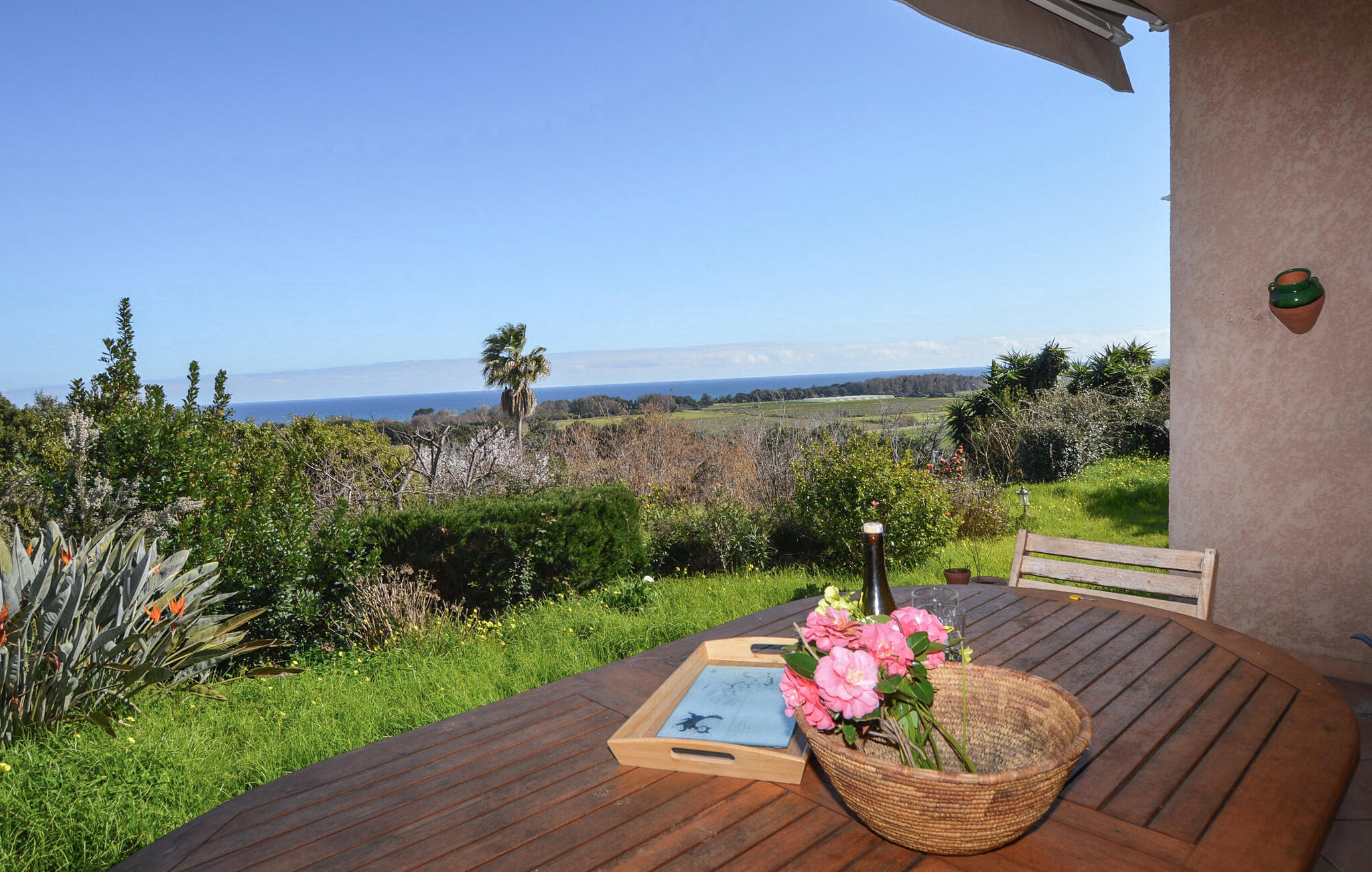 Ferienhaus mit umzäuntem Garten in SAN GIULIANO (Frankreich) und 1 Hund erlaubt