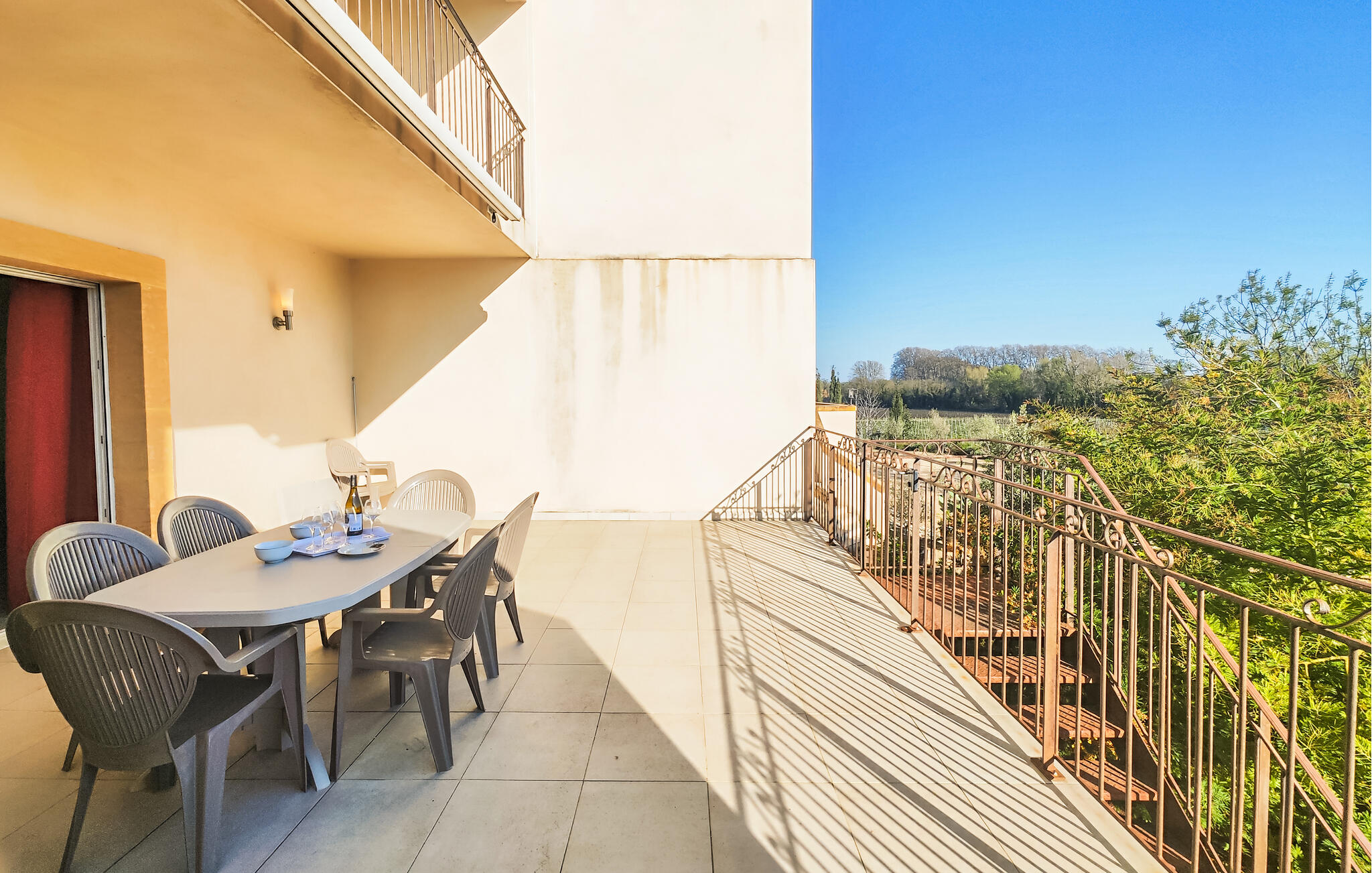 Vakantiehuis met zwembad in Mirepeisset (Frankrijk) voor 6 personen