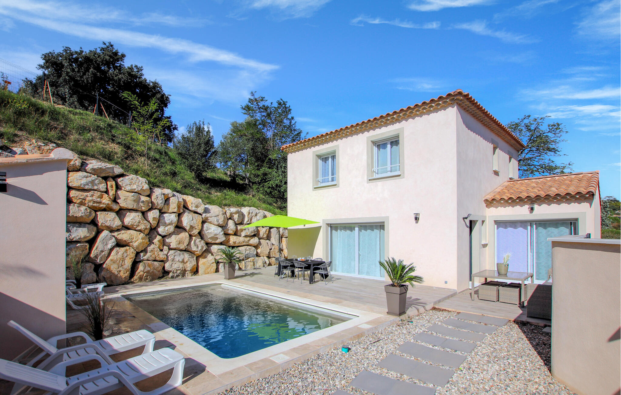 Vakantiehuis met privé zwembad in Sauveterre (Frankrijk) voor 8 personen