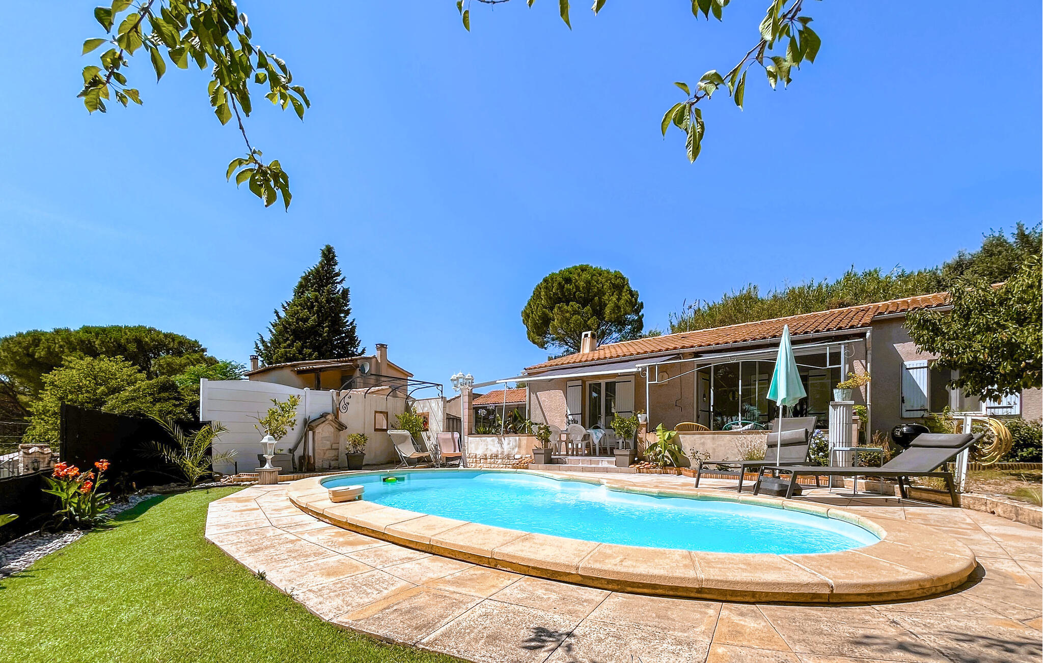 Vakantiehuis met privé zwembad in Tavel (Frankrijk) voor 6 personen