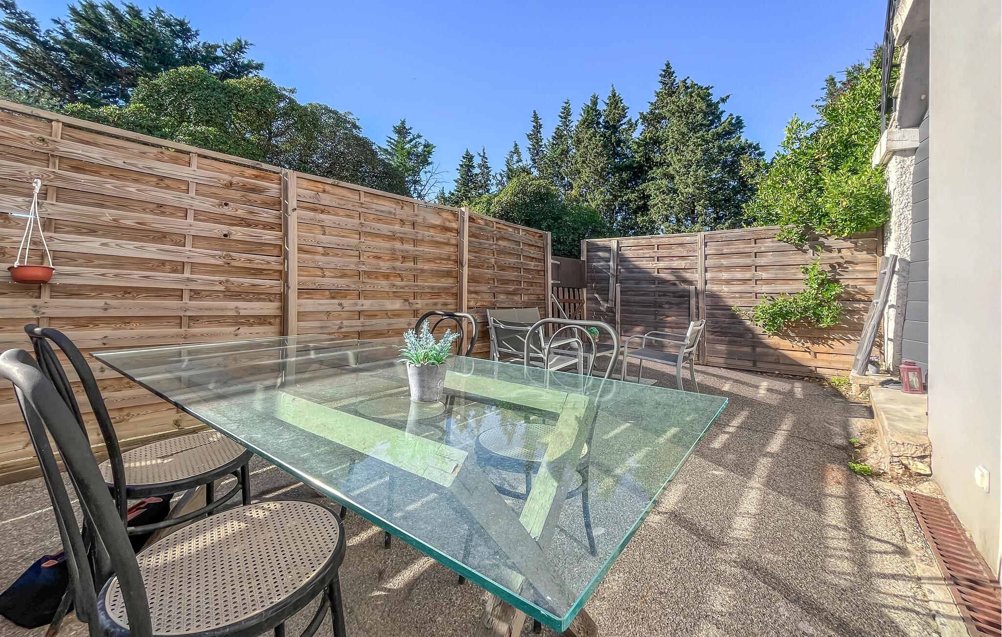 Vakantiehuis in Sernhac (Frankrijk) 1 hond is welkom