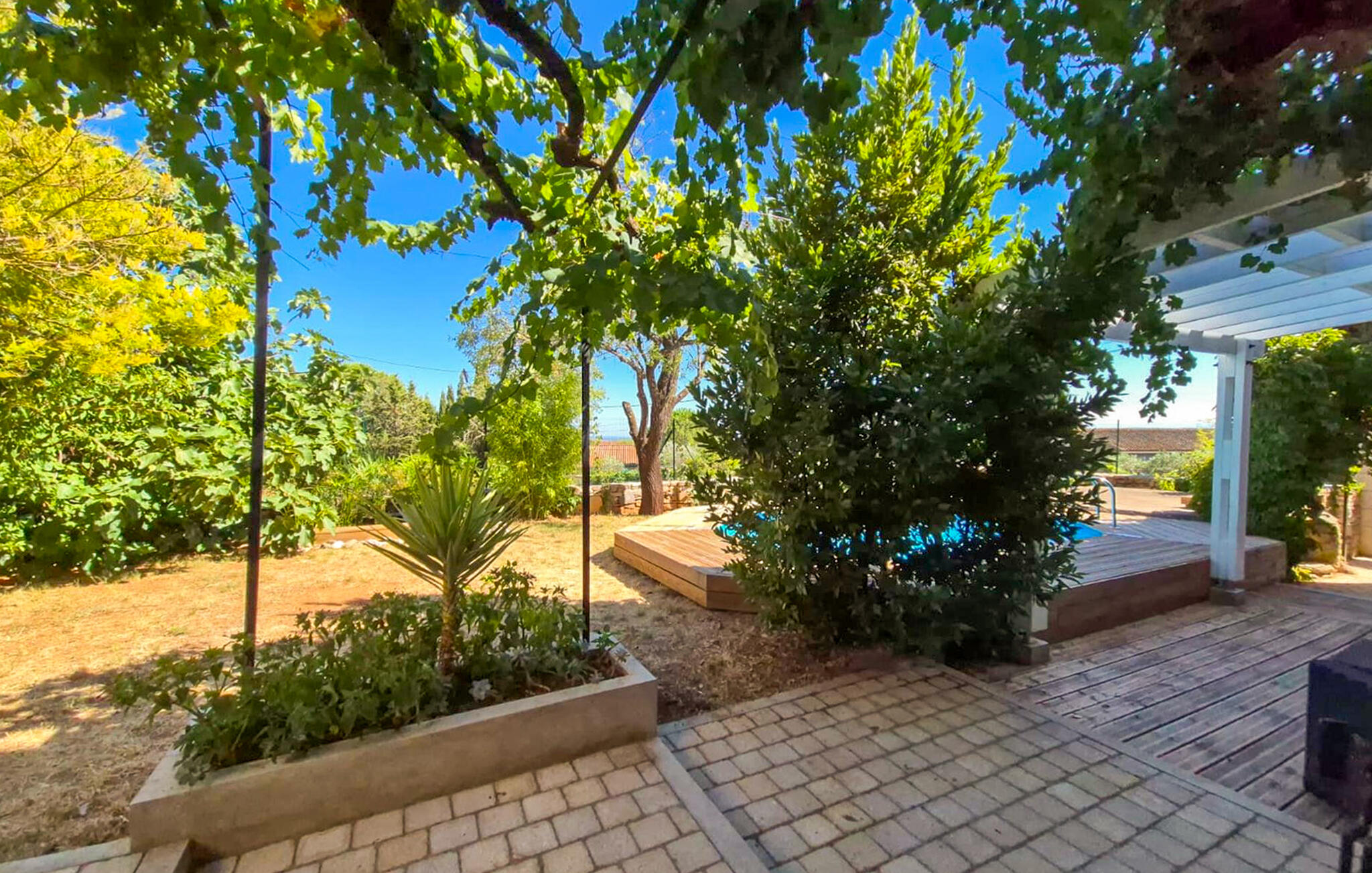 Vakantiehuis met privé zwembad in VILLESPASSANS (Frankrijk) voor 8 personen