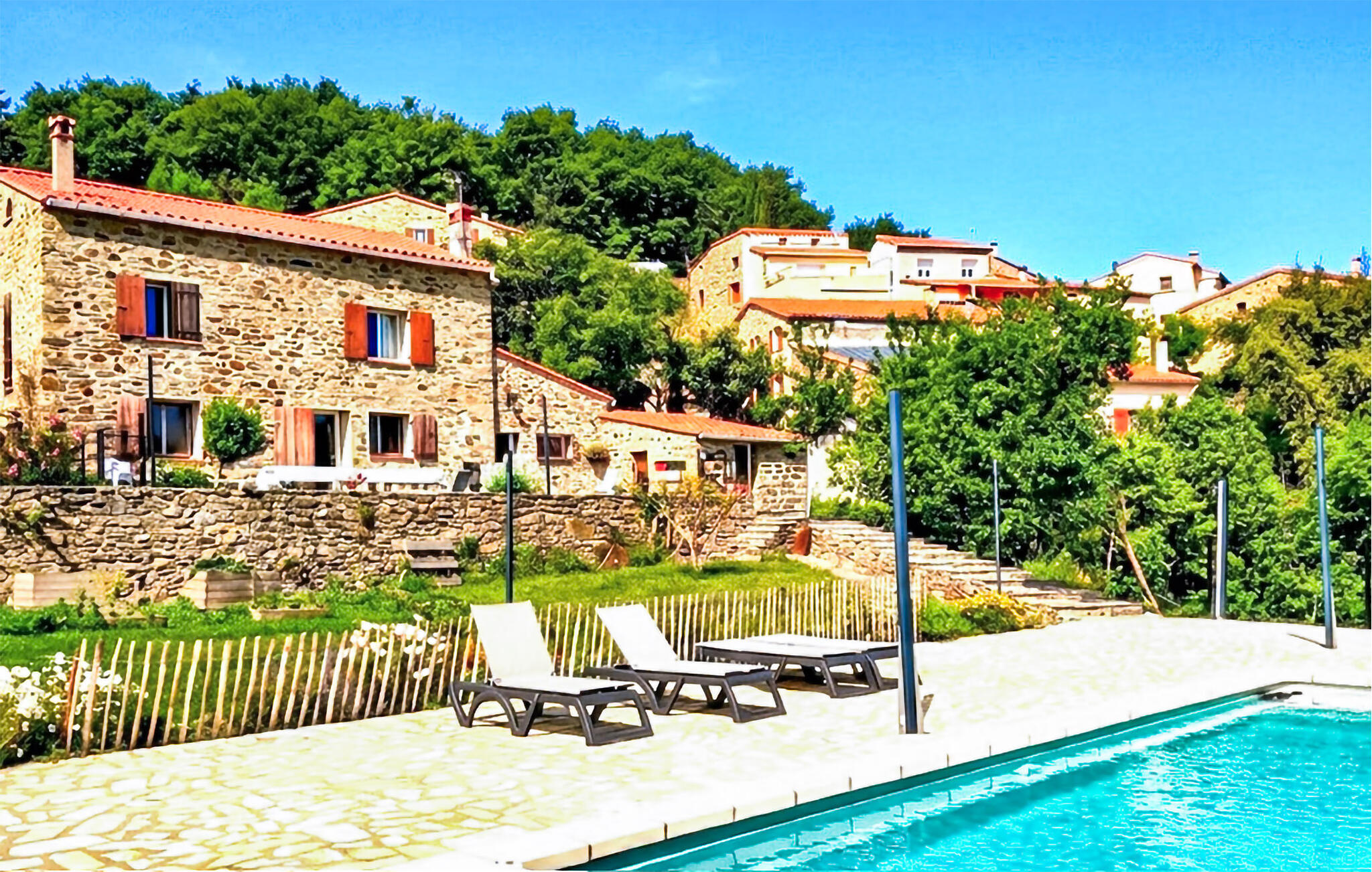 Ferienhaus mit umzäuntem Garten in Taulis-  Can Poujol (Frankreich) und 1 Hund erlaubt