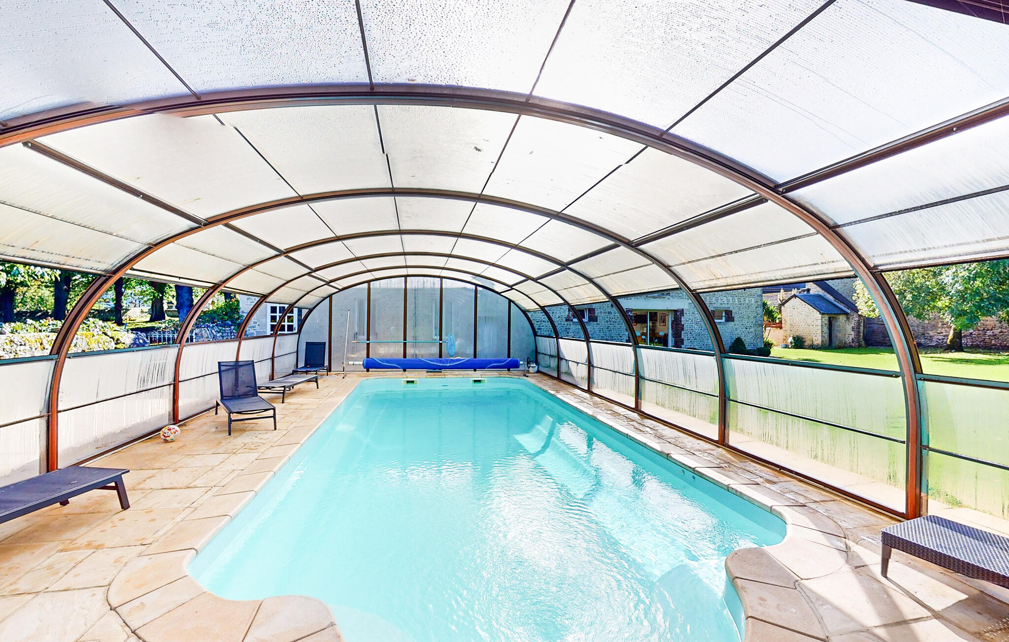 Vakantiehuis met zwembad in Rubercy (Frankrijk) voor 11 personen