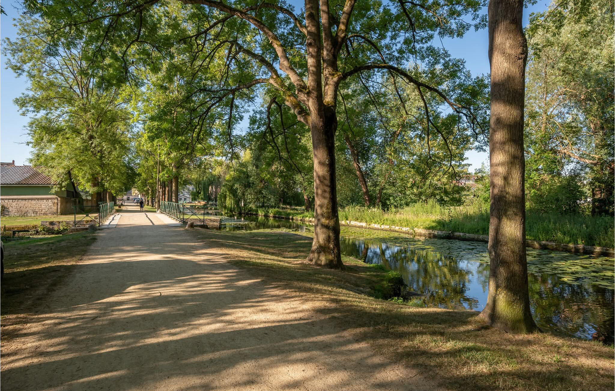 Ferienhaus mit umzäuntem Garten in SENLIS (Frankreich) und 2 Hunde erlaubt