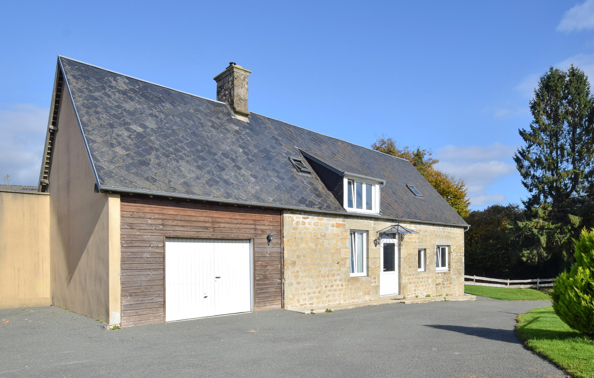 Vakantiehuis in Saint-Clement-Rancoudray (Frankrijk) 2 honden zijn welkom