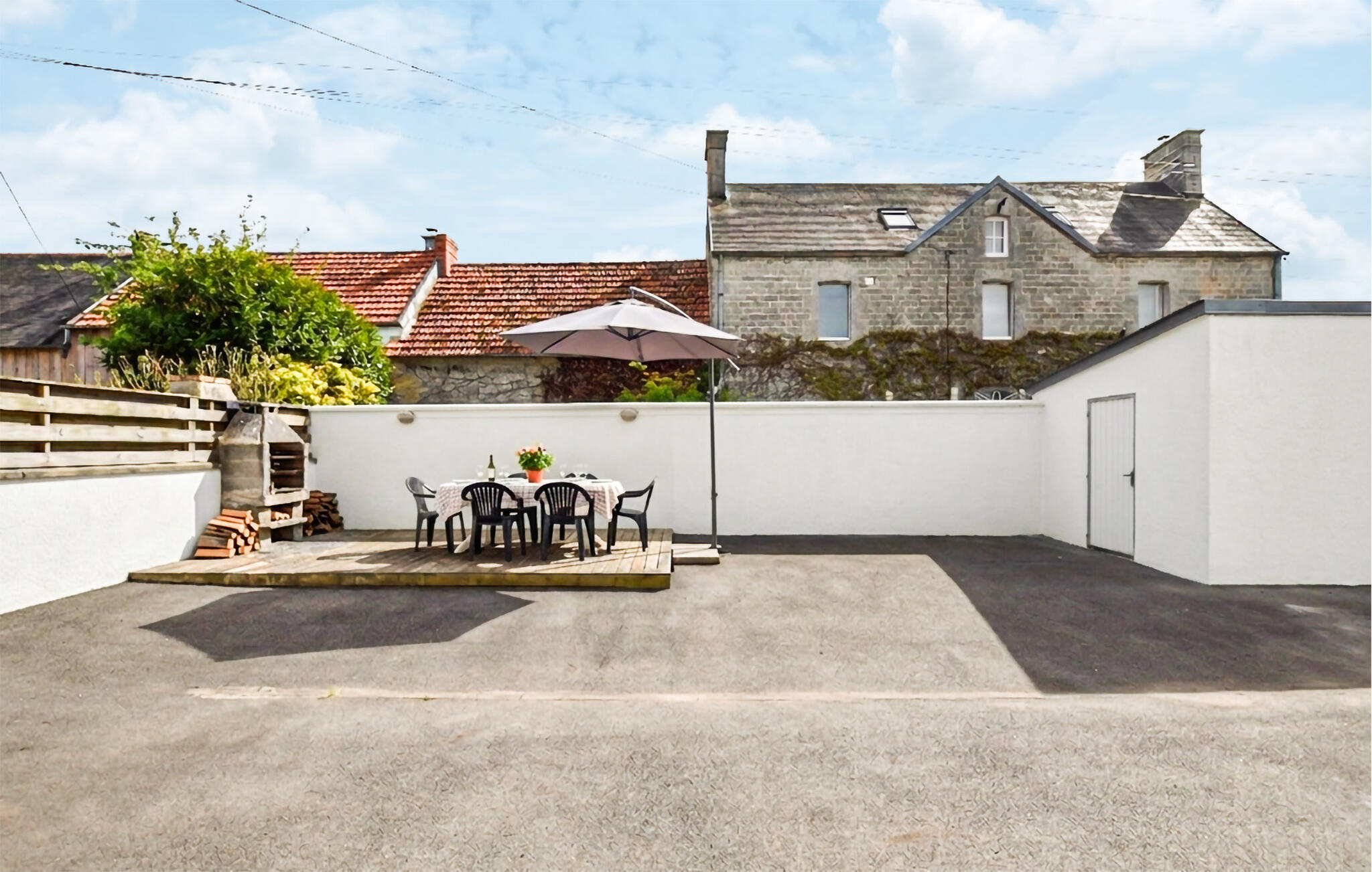 Vakantiehuis met omheinde tuin in Bricqueville-sur-mer (Frankrijk) 1 hond is welkom