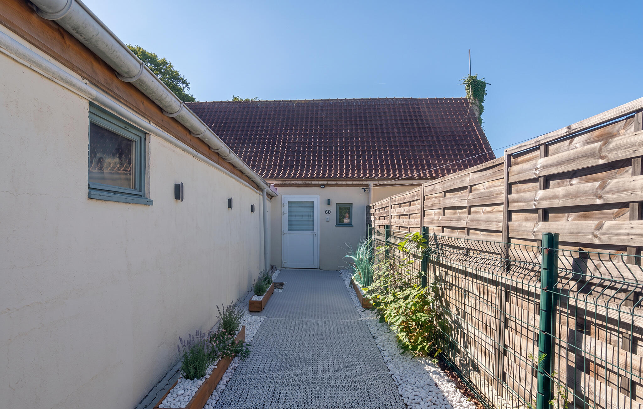 Ferienhaus mit umzäuntem Garten in Ardres (Frankreich) und 5 Hunde erlaubt
