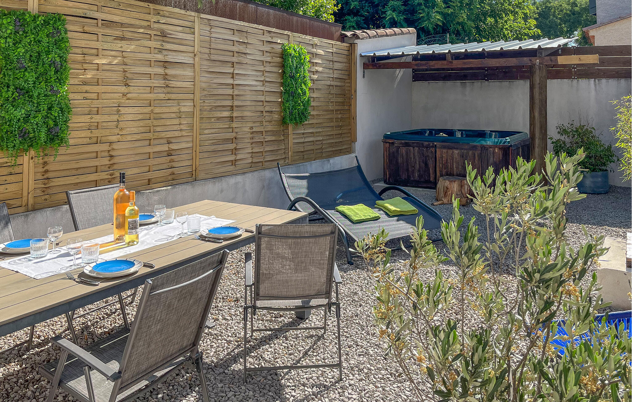 Vakantiehuis met omheinde tuin in Salon de Provence (Frankrijk) 1 hond is welkom